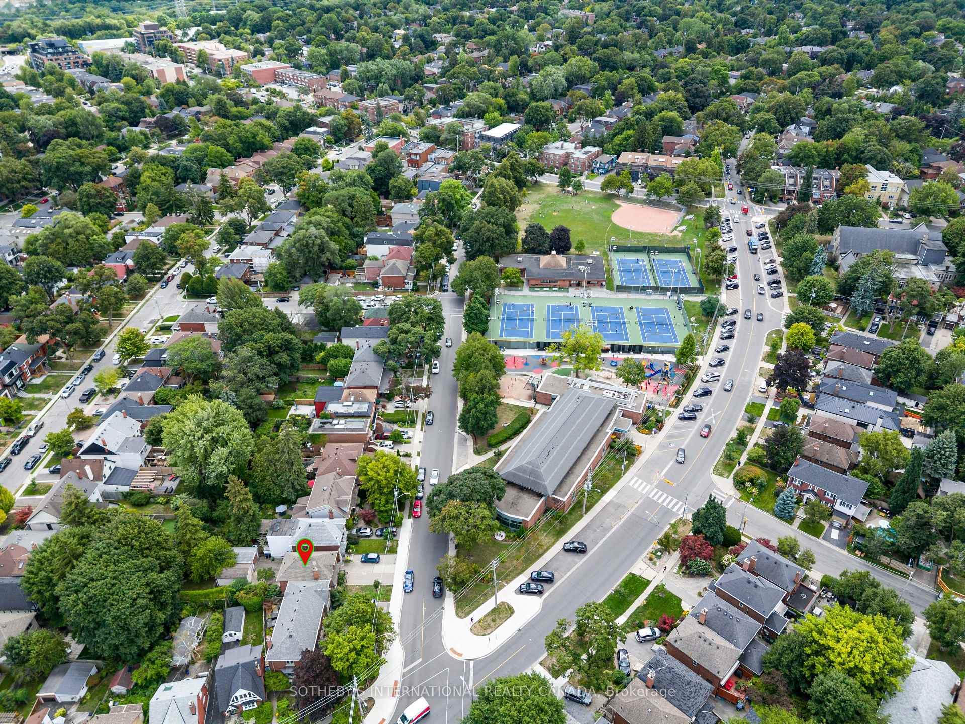 Photo 39 of 147 Rumsey Road, Toronto, Leaside — HOMEH
