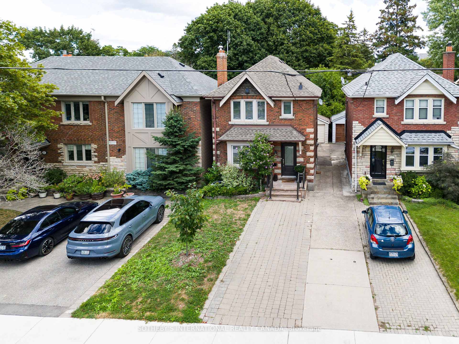 Photo 43 of 147 Rumsey Road, Toronto, Leaside — HOMEH