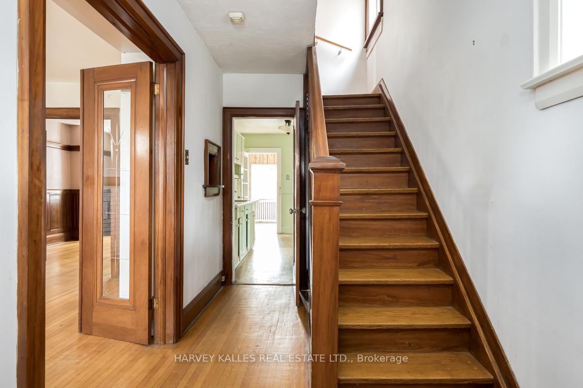 Photo 3 of 236 Greer Road, Toronto, Lawrence Park North — HOMEH