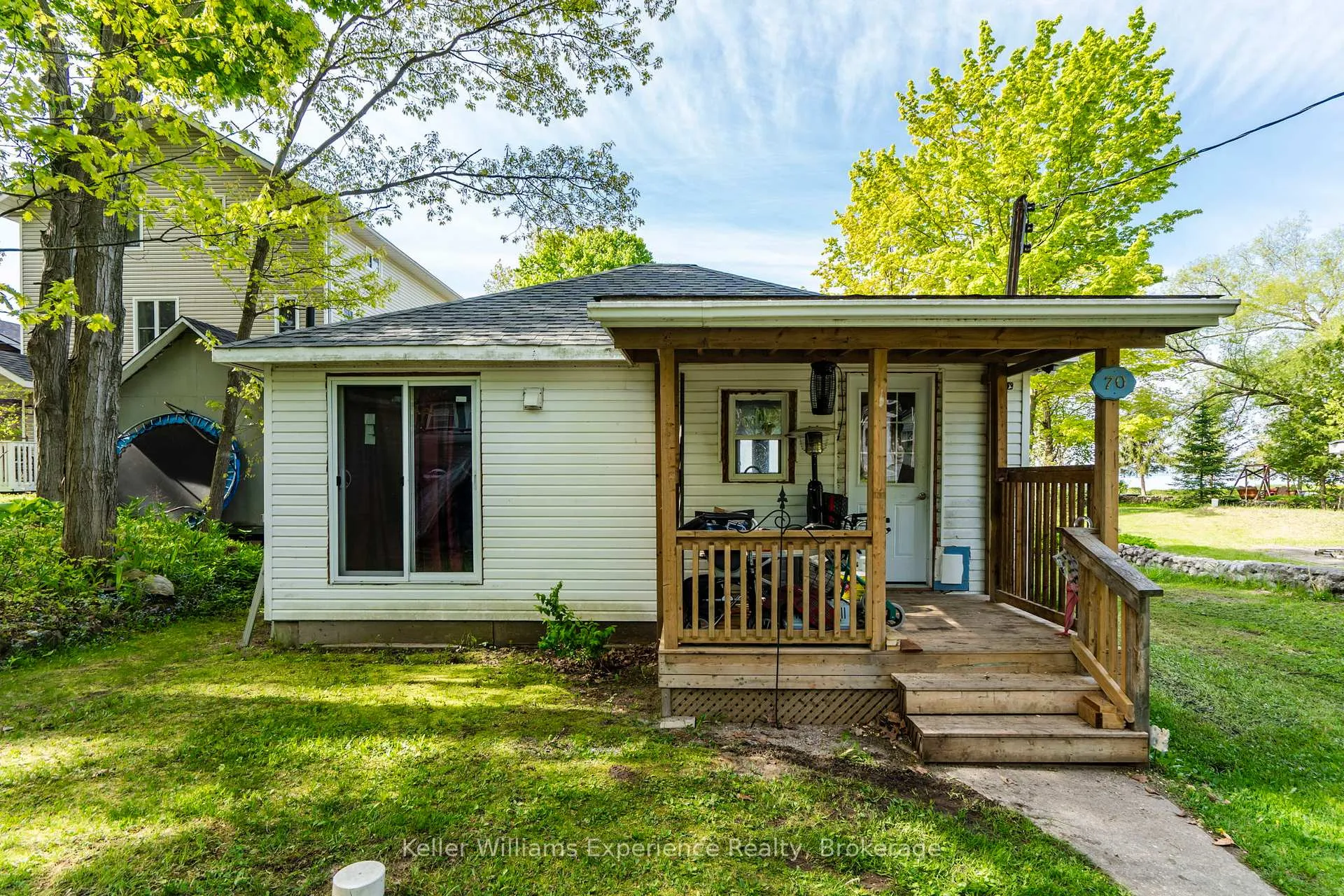 Photo 10 of 70 Wahnekewening Drive, Tiny, Rural Tiny — HOMEH