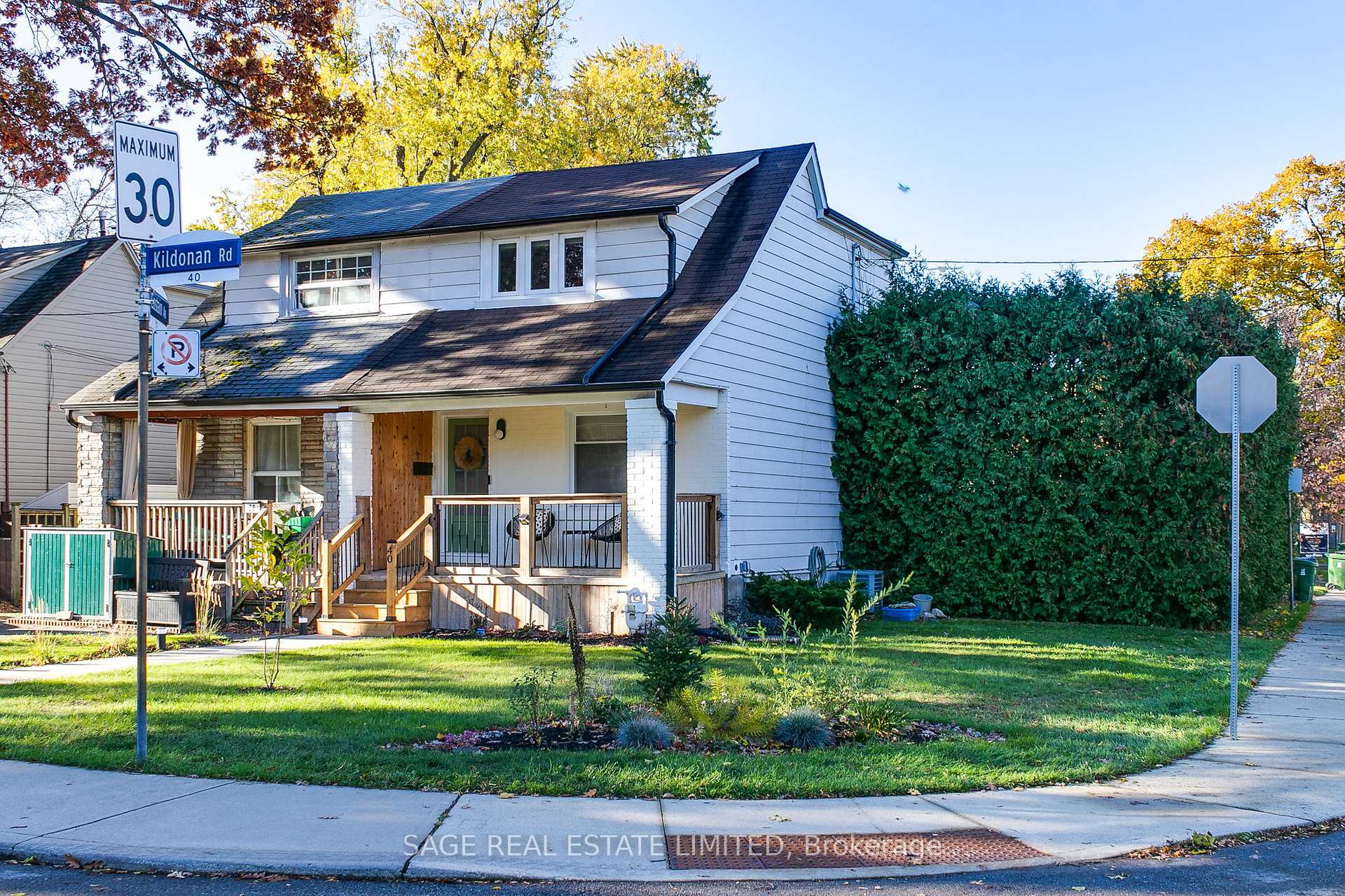 Photo 2 of 40 Kildonan Road, Toronto, East End-Danforth — HOMEH
