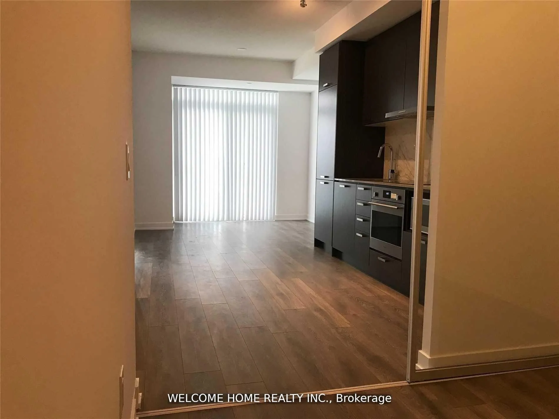 Photo 4 of Unit 710, 38 Honeycrisp Crescent, Vaughan, Vaughan Corporate Centre — HOMEH