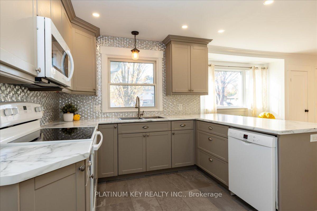 Photo 10 of 37 Arnella Crescent, Strathroy-Caradoc, NE — HOMEH