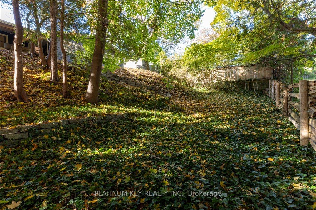 Photo 30 of 37 Arnella Crescent, Strathroy-Caradoc, NE — HOMEH