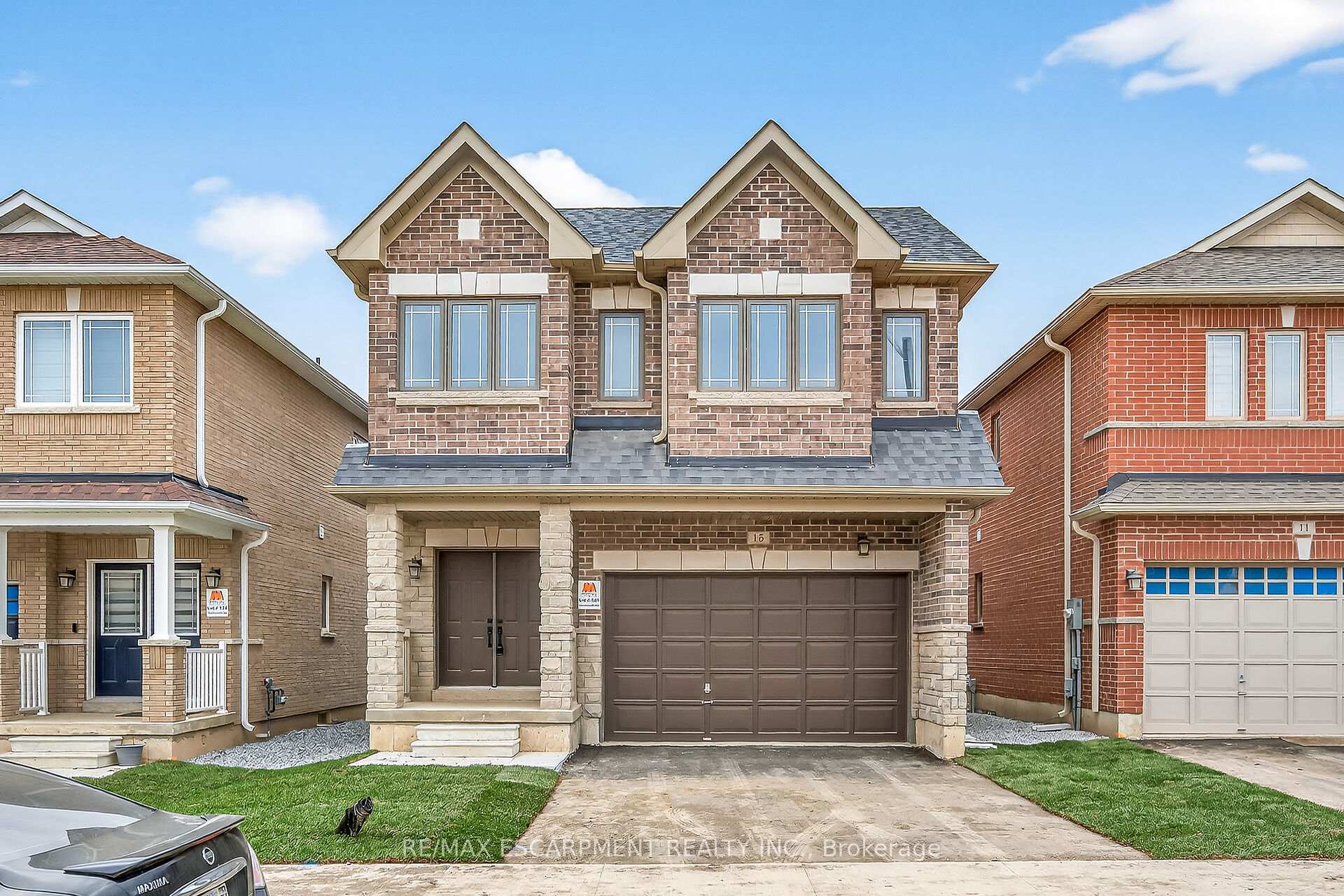 Photo 2 of 15 Huntsworth Avenue, Thorold, Thorold Downtown — HOMEH
