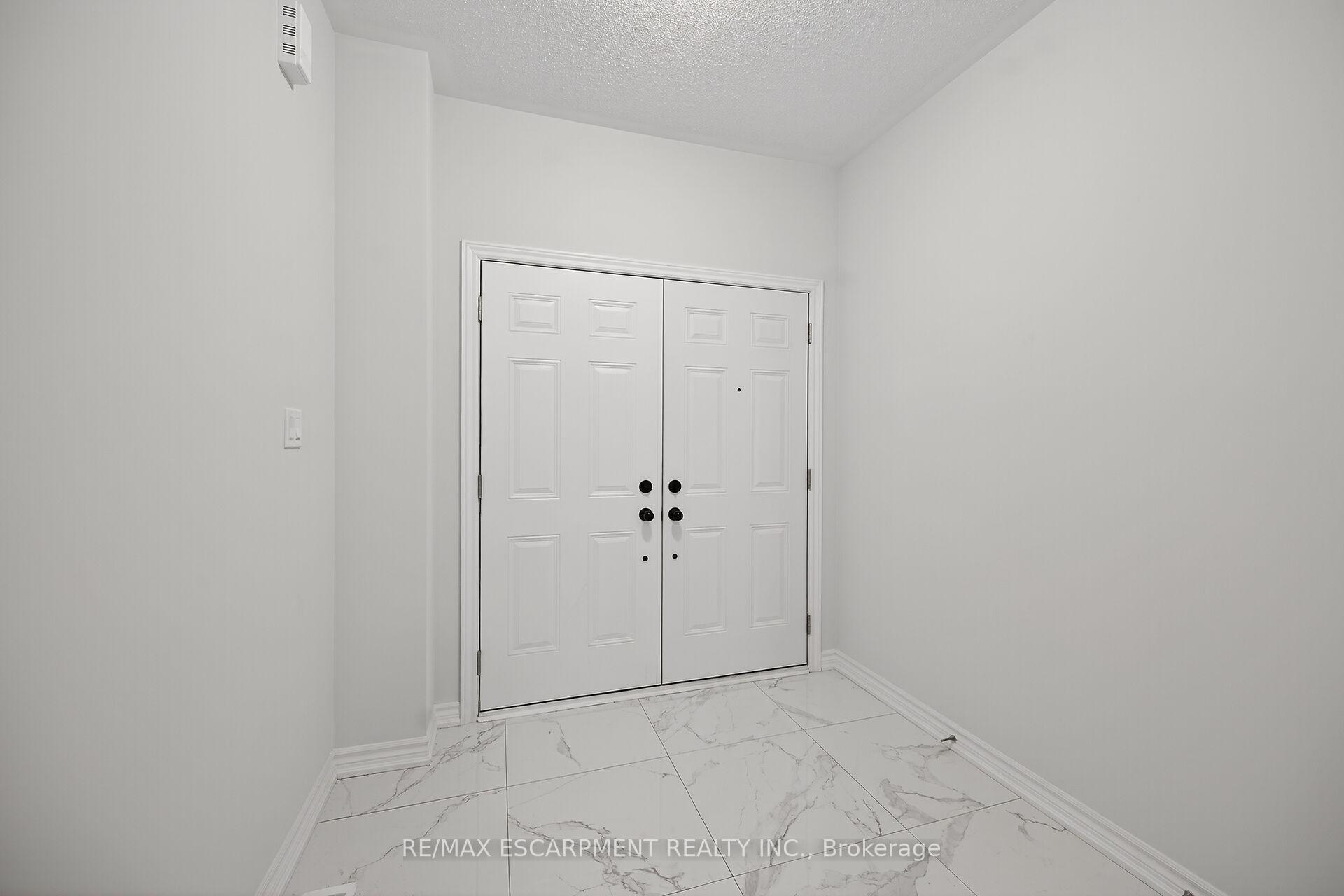 Photo 7 of 15 Huntsworth Avenue, Thorold, Thorold Downtown — HOMEH