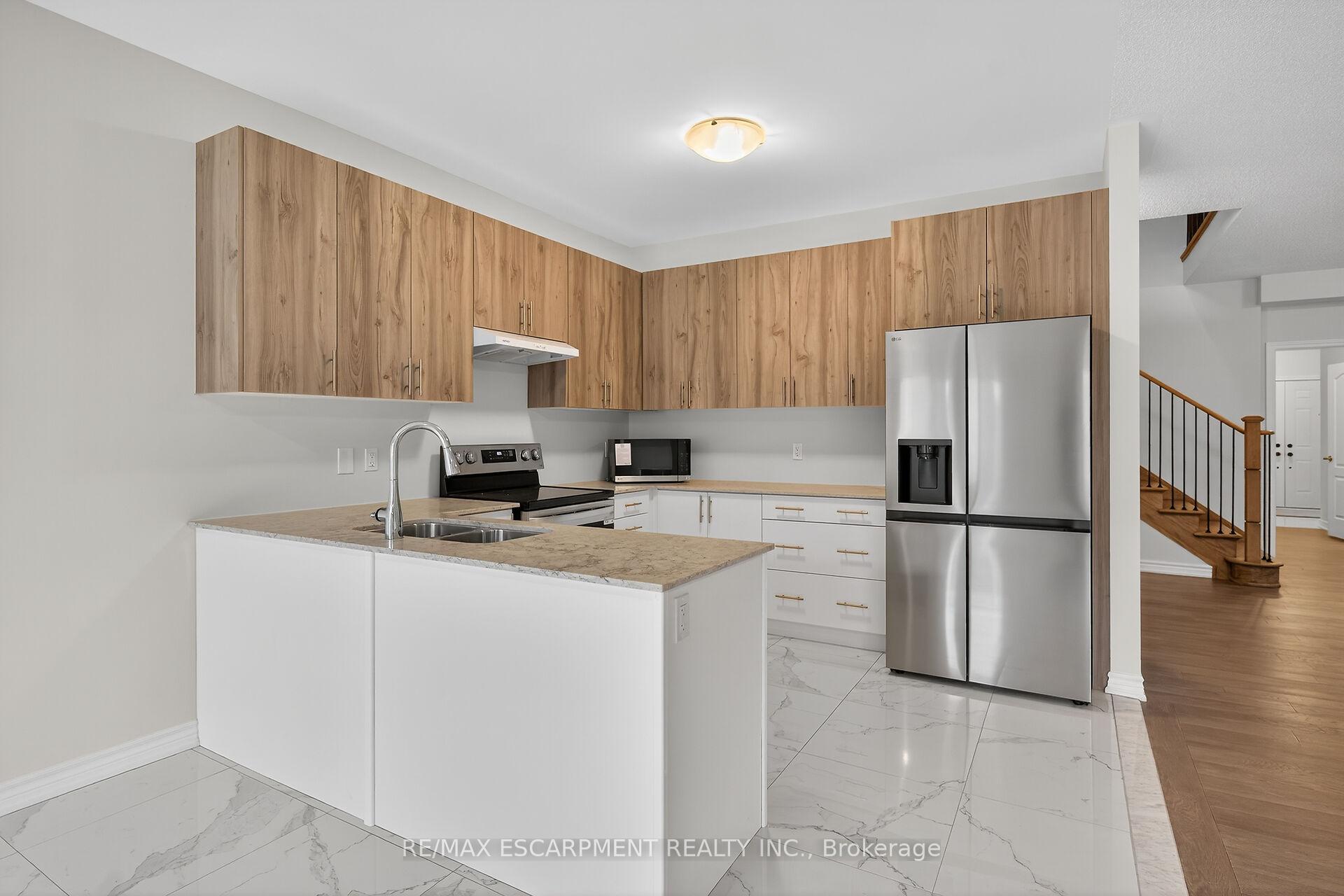 Photo 17 of 15 Huntsworth Avenue, Thorold, Thorold Downtown — HOMEH