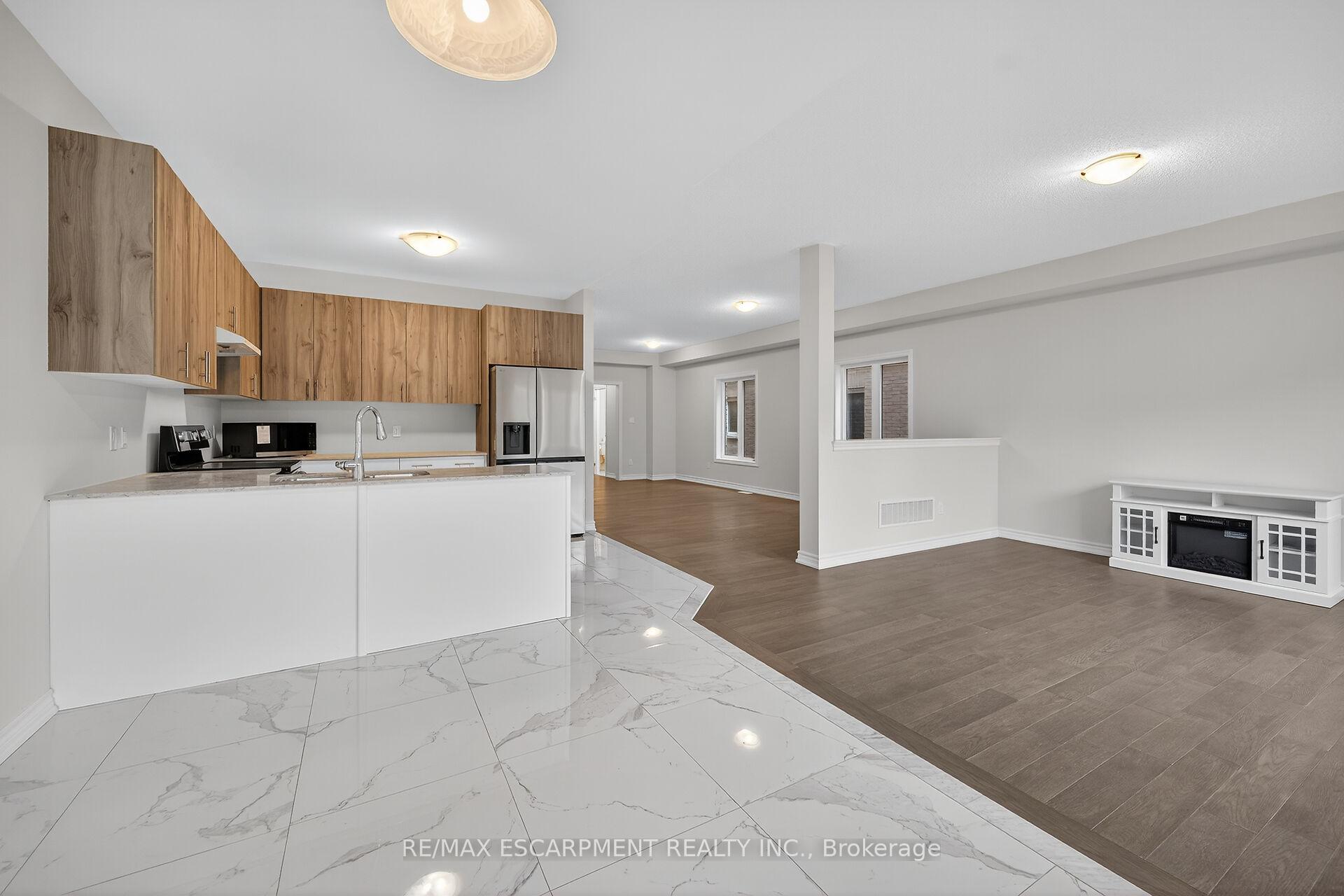 Photo 20 of 15 Huntsworth Avenue, Thorold, Thorold Downtown — HOMEH