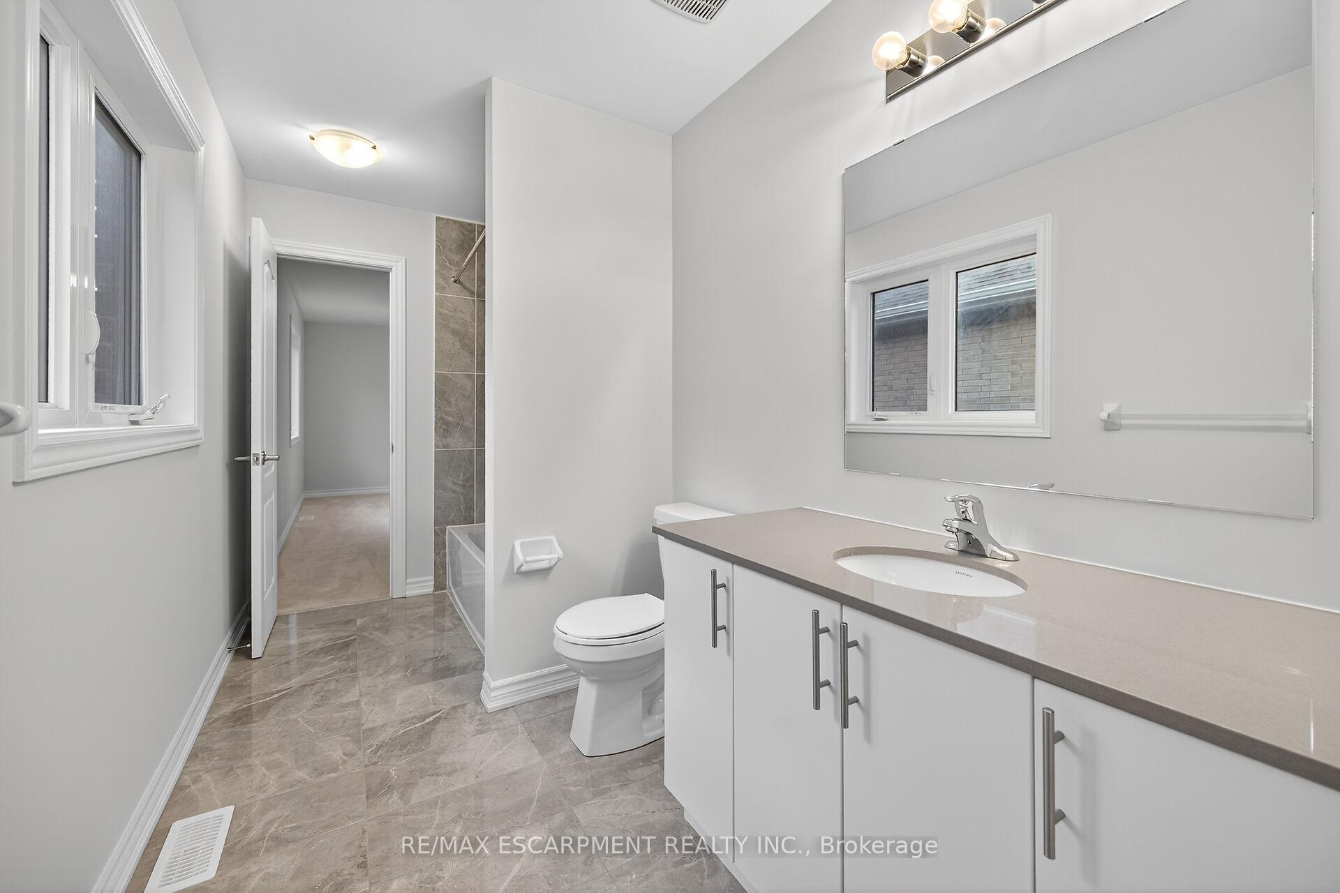 Photo 38 of 15 Huntsworth Avenue, Thorold, Thorold Downtown — HOMEH
