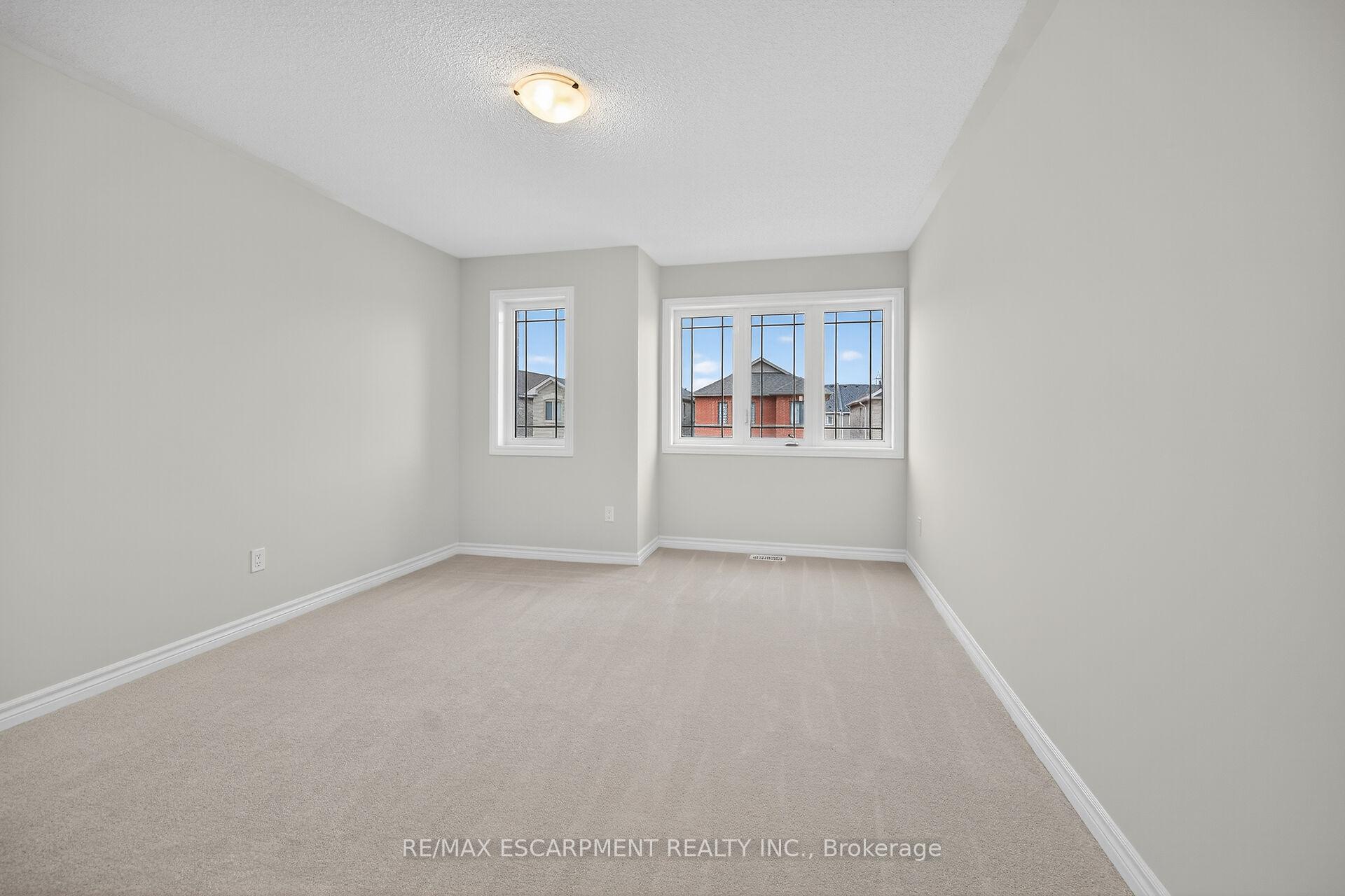 Photo 39 of 15 Huntsworth Avenue, Thorold, Thorold Downtown — HOMEH