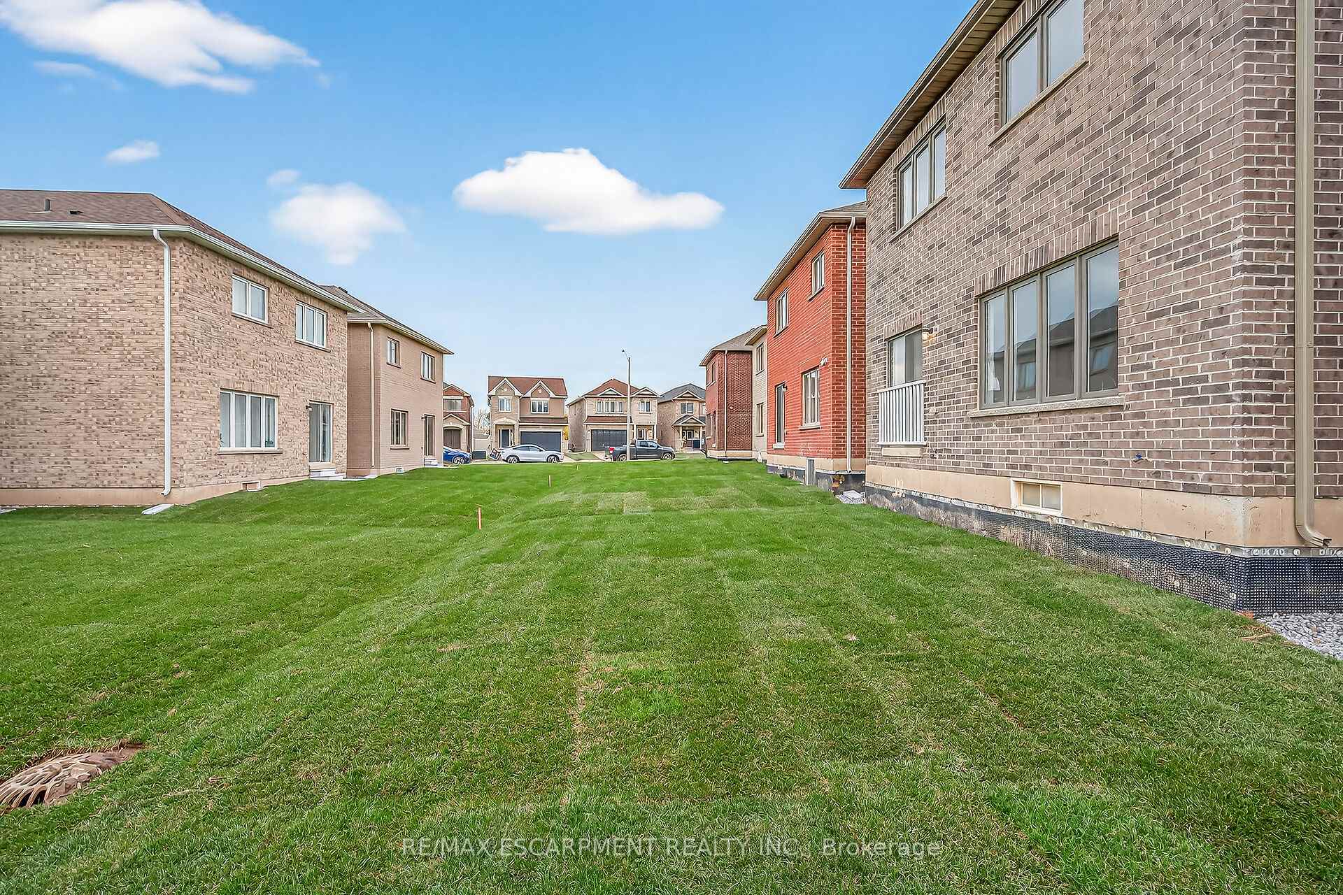 Photo 48 of 15 Huntsworth Avenue, Thorold, Thorold Downtown — HOMEH