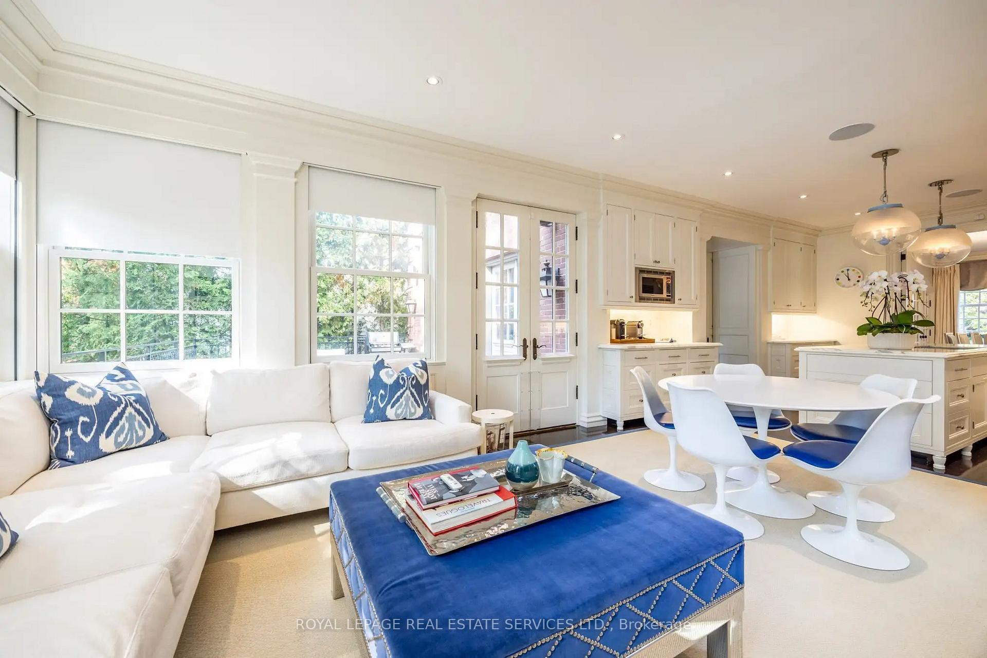 Photo 11 of 55 Douglas Drive, Toronto, Rosedale-Moore Park — HOMEH