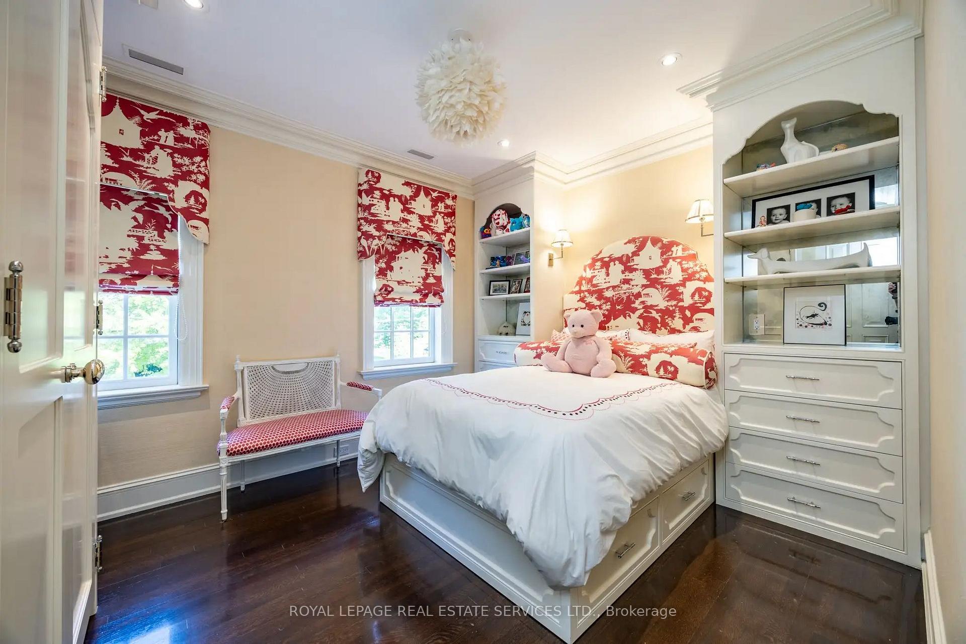 Photo 21 of 55 Douglas Drive, Toronto, Rosedale-Moore Park — HOMEH
