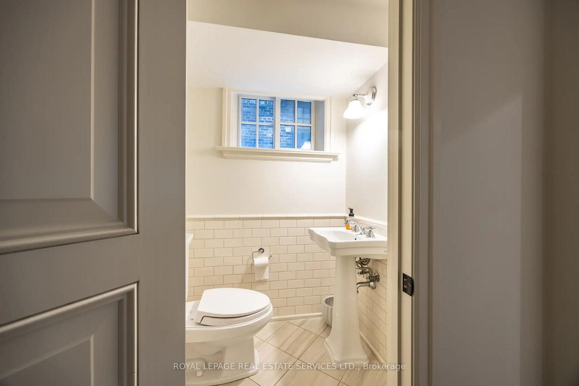 Photo 29 of 55 Douglas Drive, Toronto, Rosedale-Moore Park — HOMEH