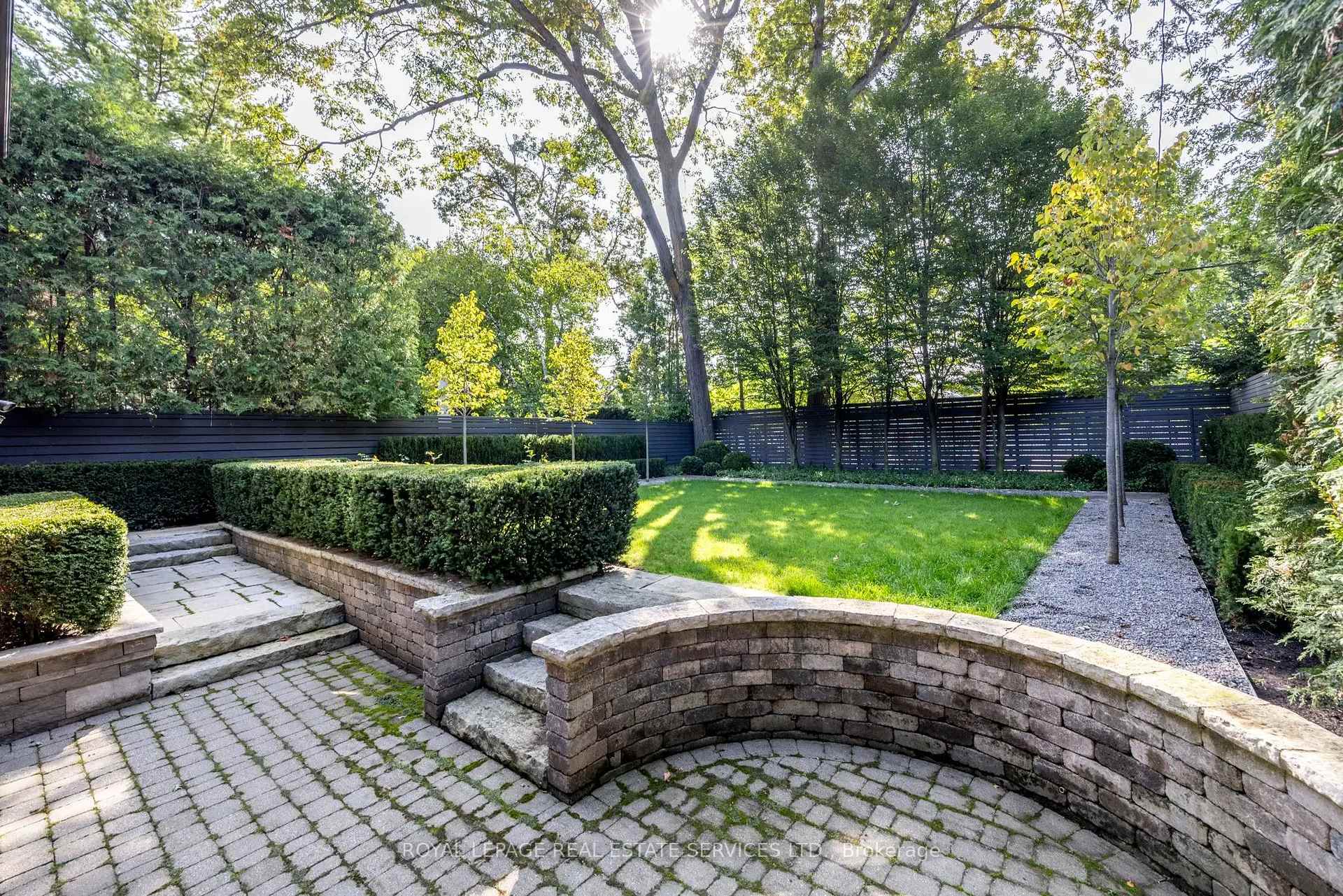 Photo 34 of 55 Douglas Drive, Toronto, Rosedale-Moore Park — HOMEH