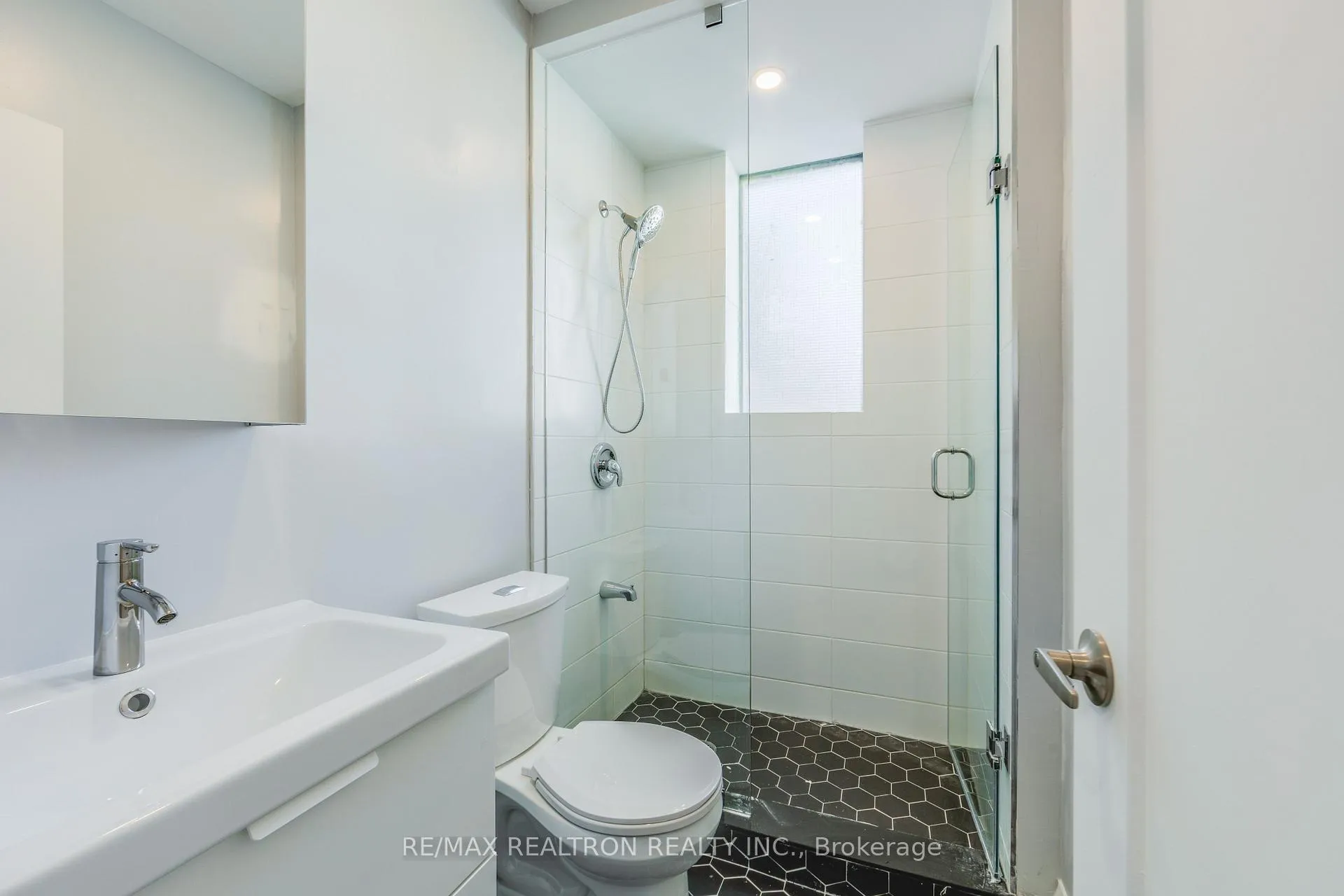 Photo 6 of Unit 3, 1480 Dundas Street E, Toronto, South Riverdale — HOMEH