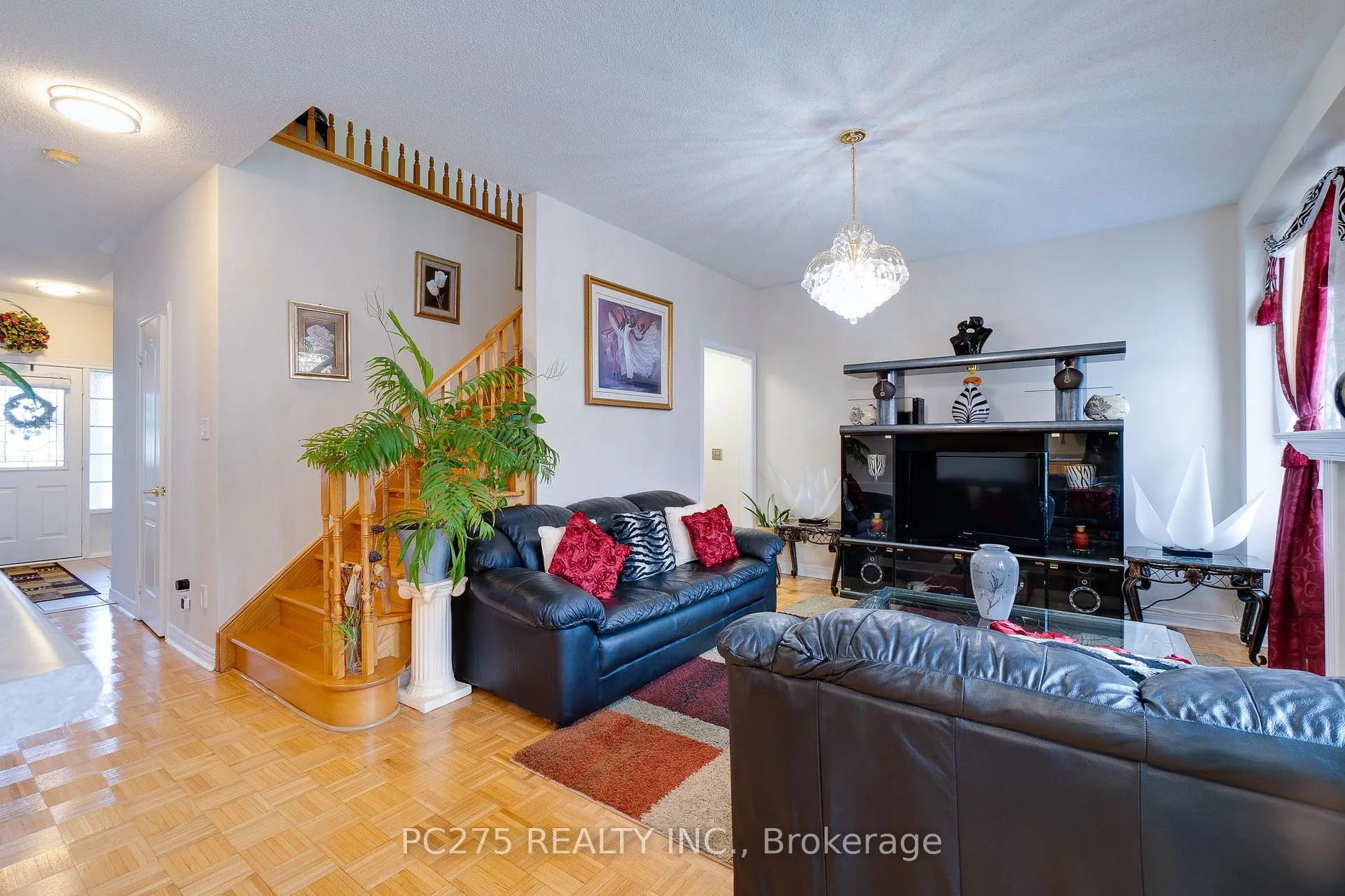 Photo 13 of 24 Wheatfield Drive, Vaughan, Vellore Village — HOMEH
