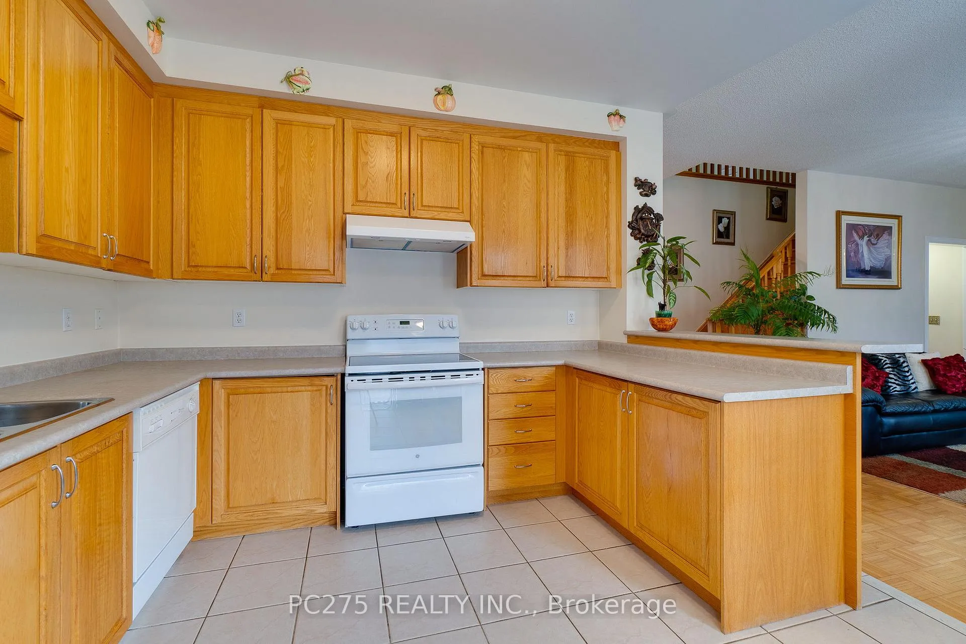 Photo 21 of 24 Wheatfield Drive, Vaughan, Vellore Village — HOMEH