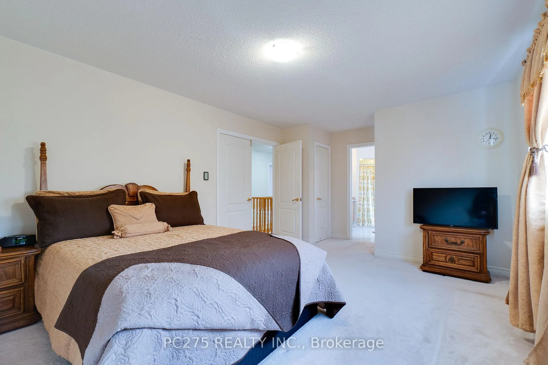 Photo 25 of 24 Wheatfield Drive, Vaughan, Vellore Village — HOMEH