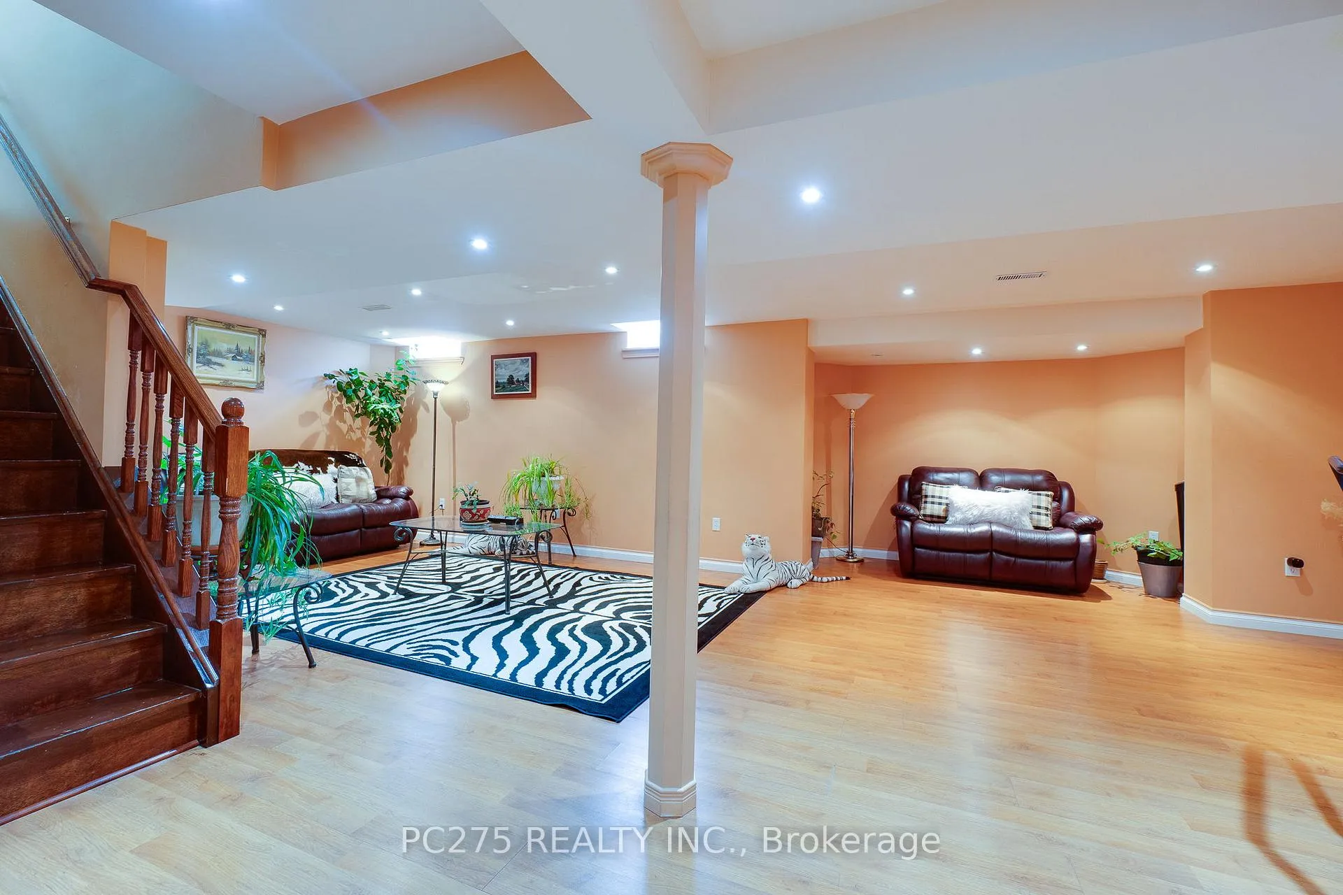 Photo 34 of 24 Wheatfield Drive, Vaughan, Vellore Village — HOMEH