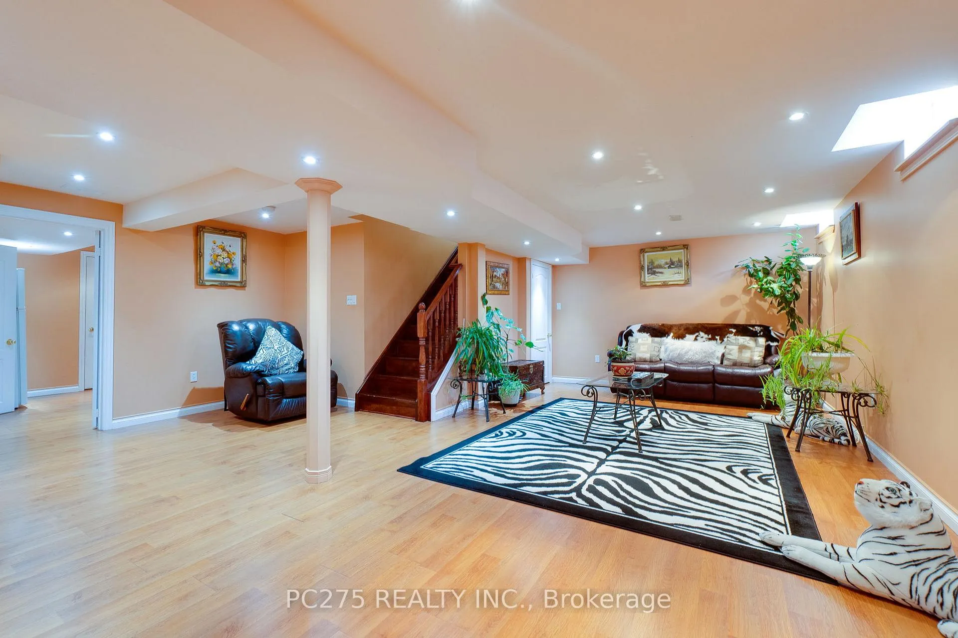 Photo 35 of 24 Wheatfield Drive, Vaughan, Vellore Village — HOMEH