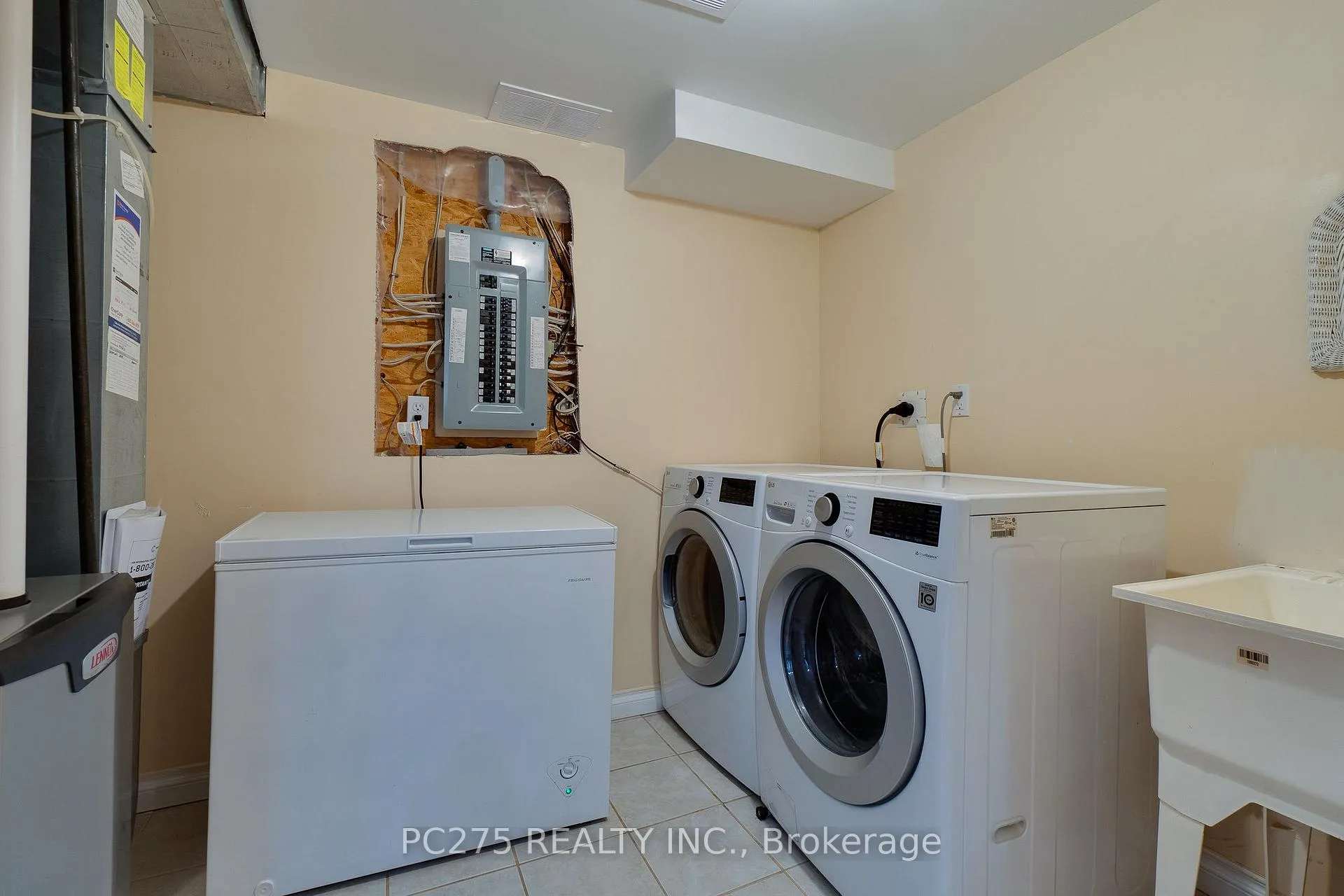 Photo 39 of 24 Wheatfield Drive, Vaughan, Vellore Village — HOMEH