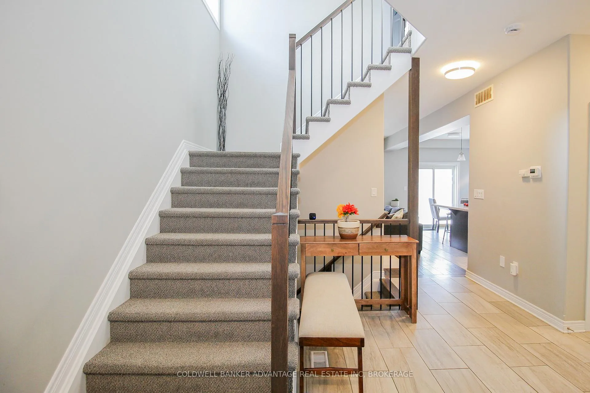 Photo 6 of 17 Homestead Way, Thorold, Rolling Meadows — HOMEH
