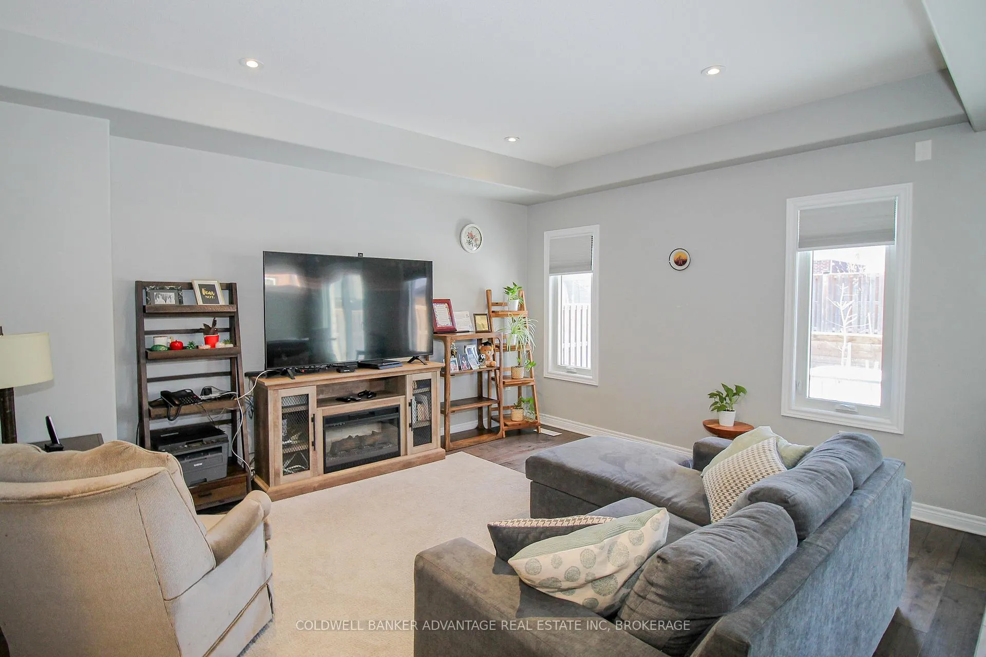Photo 9 of 17 Homestead Way, Thorold, Rolling Meadows — HOMEH