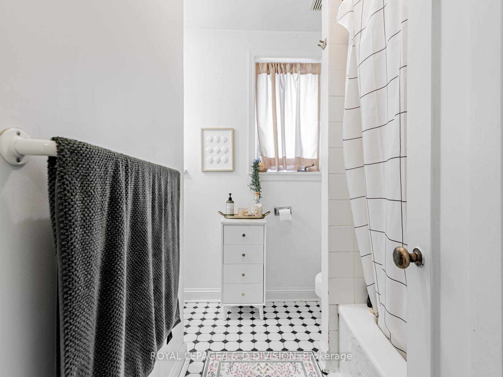 Photo 17 of 311 Keewatin Avenue, Toronto, Mount Pleasant East — HOMEH