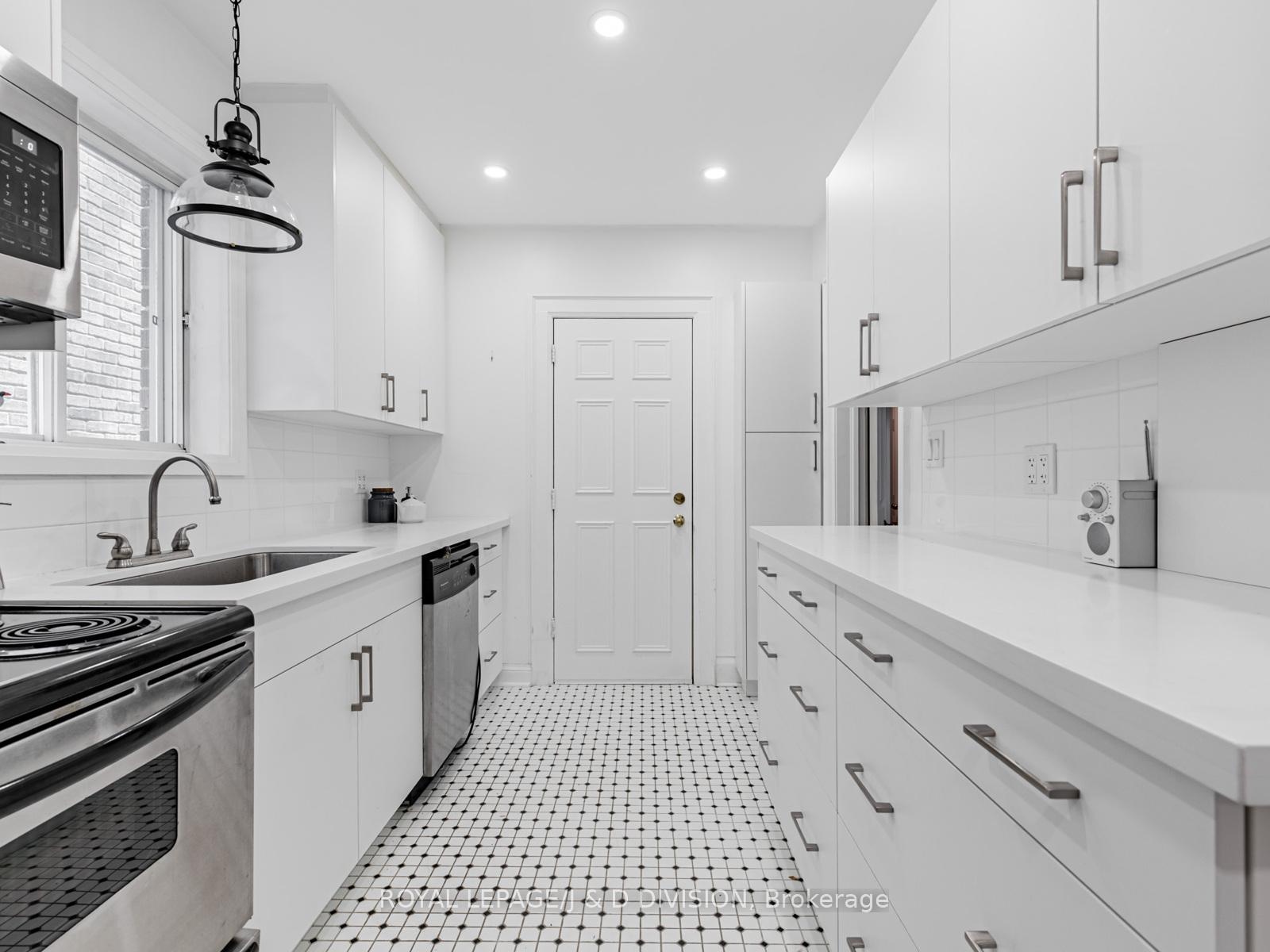 Photo 24 of 311 Keewatin Avenue, Toronto, Mount Pleasant East — HOMEH