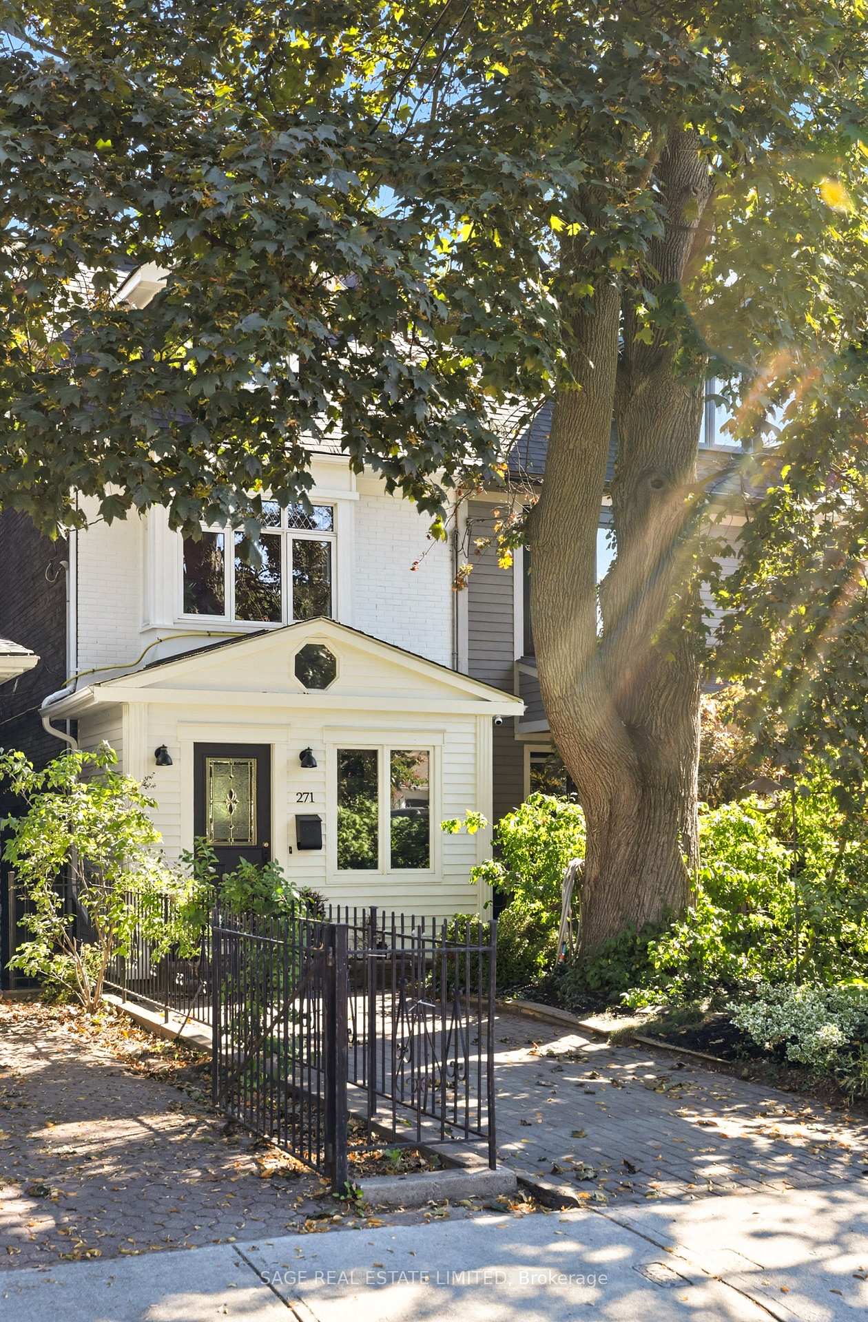 Photo 2 of 271 Silver Birch Avenue, Toronto, The Beaches — HOMEH
