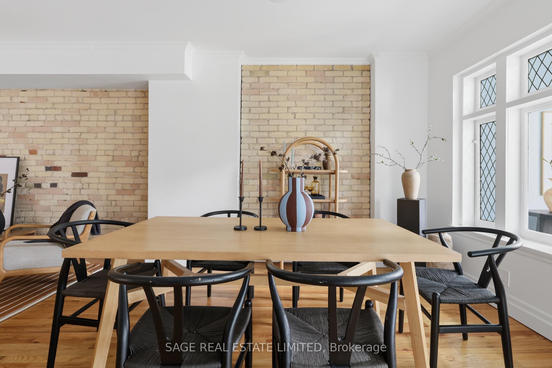 Photo 3 of 271 Silver Birch Avenue, Toronto, The Beaches — HOMEH