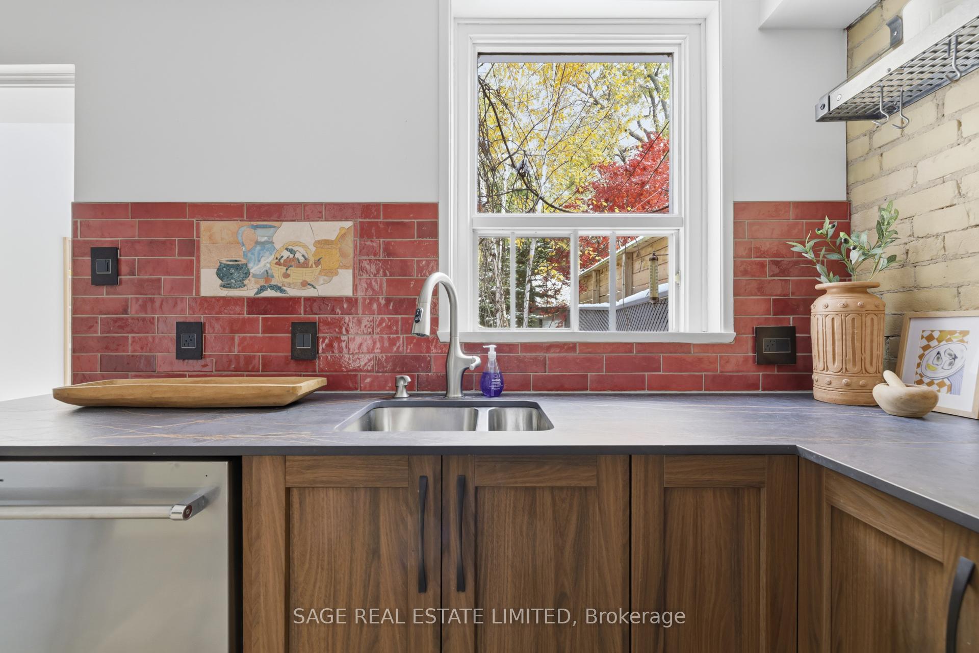 Photo 15 of 271 Silver Birch Avenue, Toronto, The Beaches — HOMEH