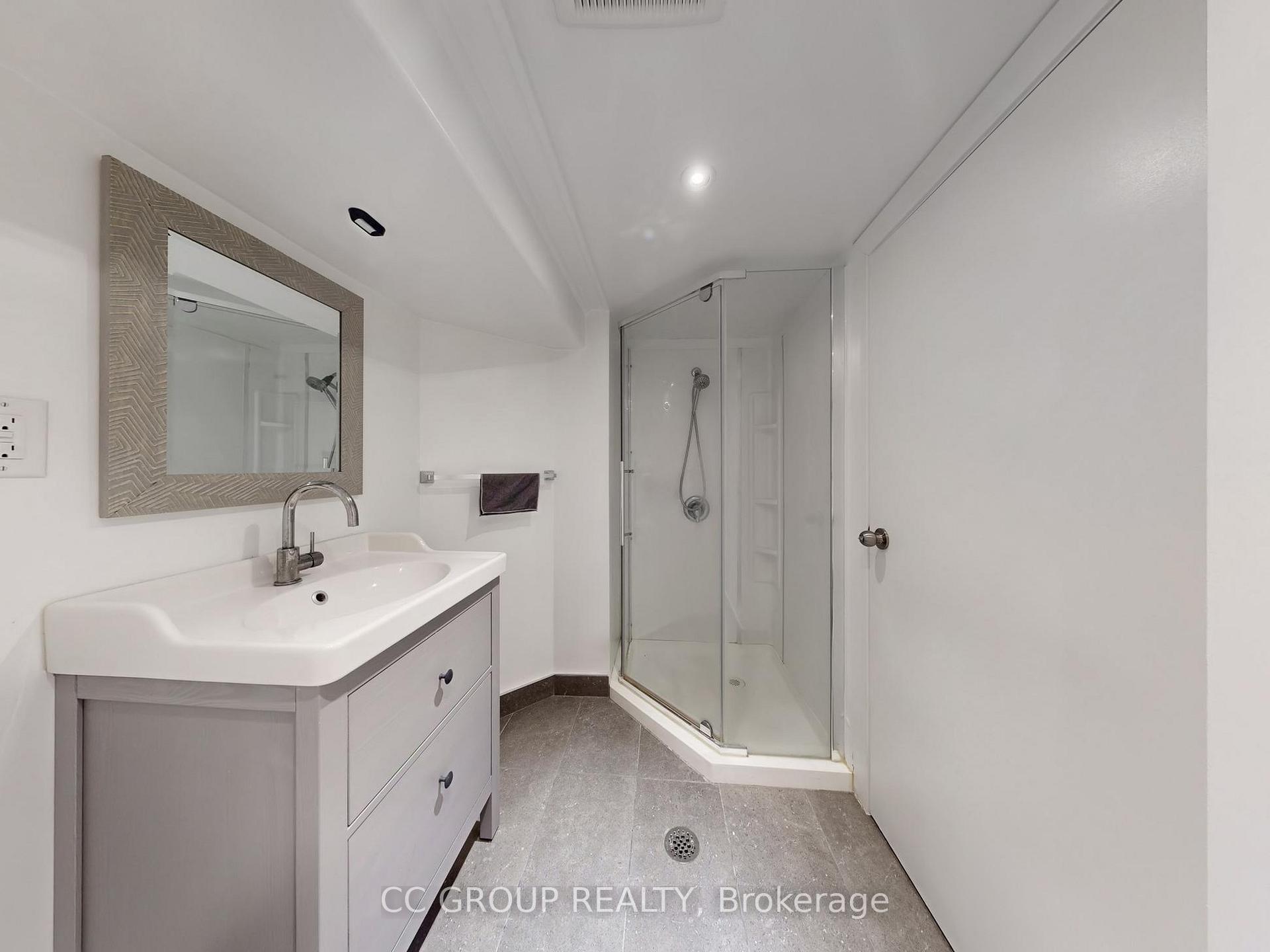 Photo 41 of 162 St Clair Avenue E, Toronto, Rosedale-Moore Park — HOMEH