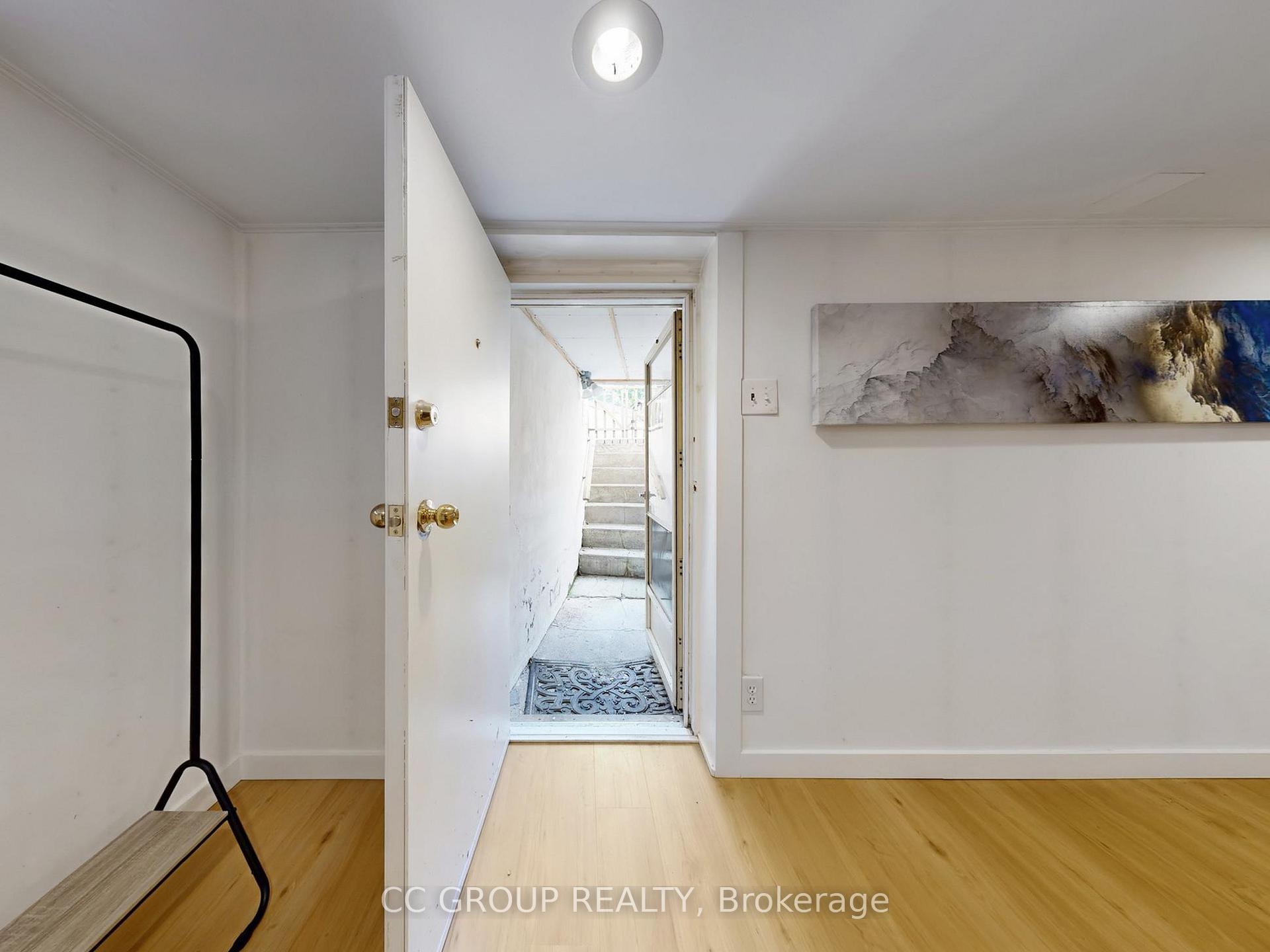 Photo 43 of 162 St Clair Avenue E, Toronto, Rosedale-Moore Park — HOMEH