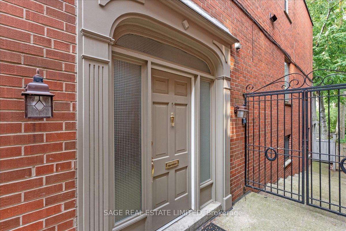 Photo 2 of 88A Glen Road, Toronto, Rosedale-Moore Park — HOMEH