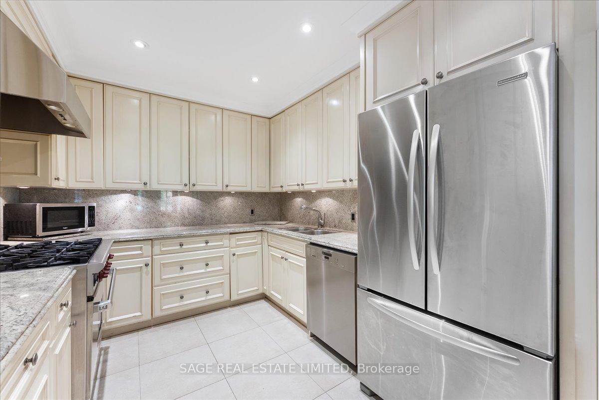 Photo 10 of 88A Glen Road, Toronto, Rosedale-Moore Park — HOMEH