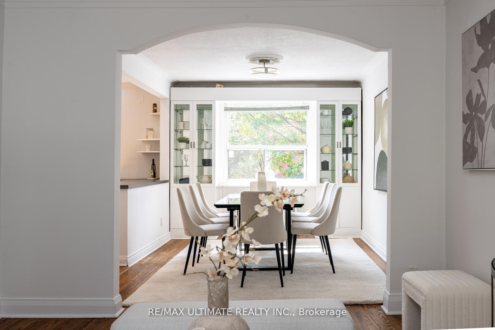 Photo 10 of 221 Donlea Drive, Toronto, Leaside — HOMEH