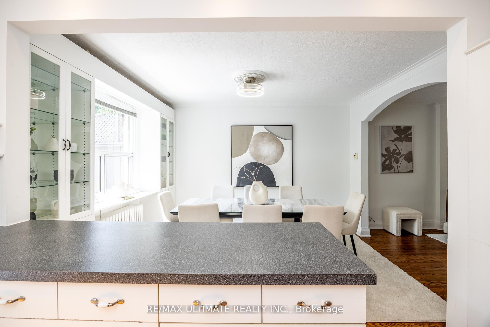 Photo 20 of 221 Donlea Drive, Toronto, Leaside — HOMEH