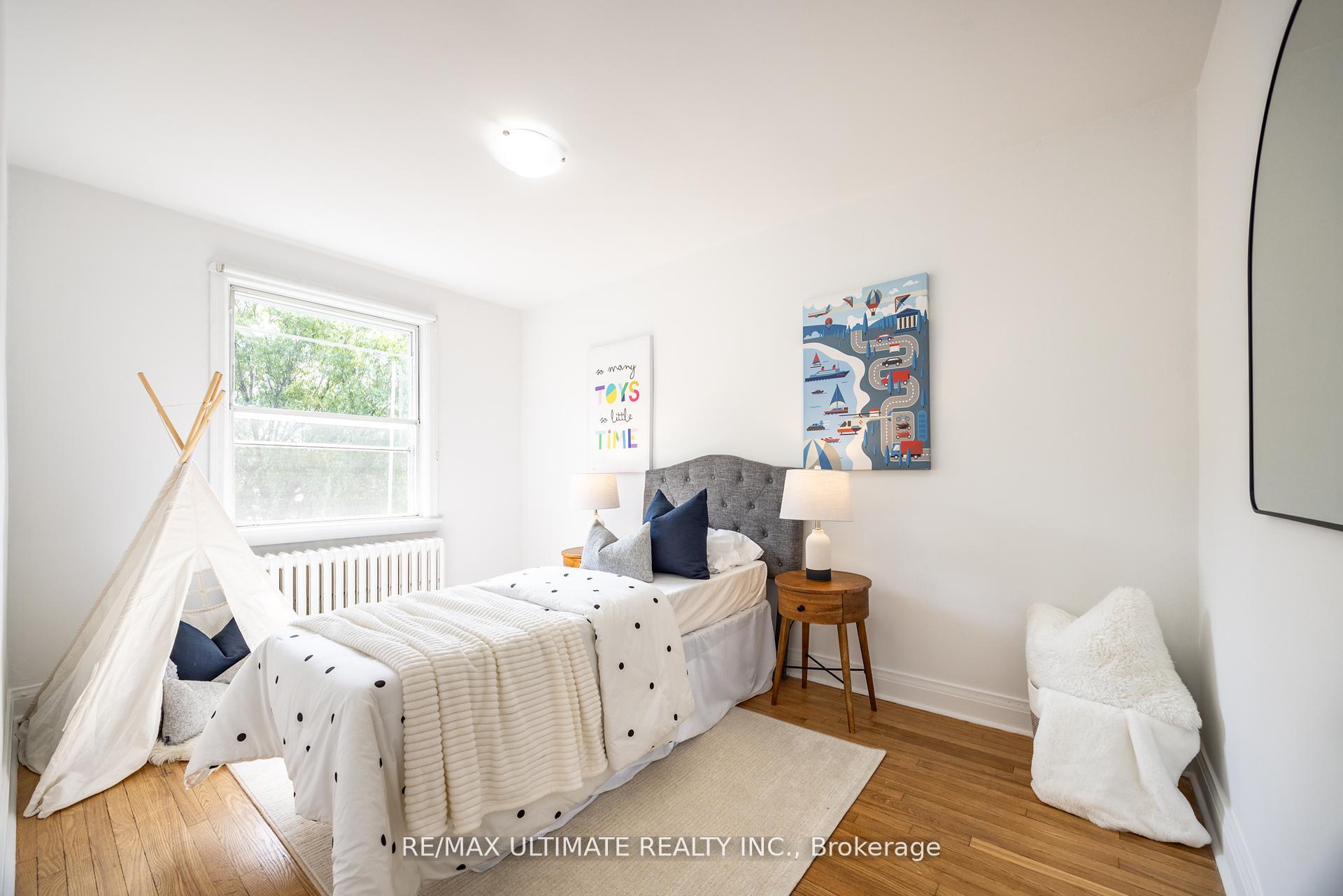Photo 27 of 221 Donlea Drive, Toronto, Leaside — HOMEH