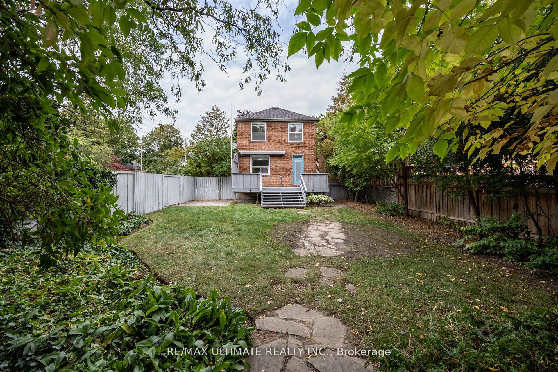 Photo 43 of 221 Donlea Drive, Toronto, Leaside — HOMEH