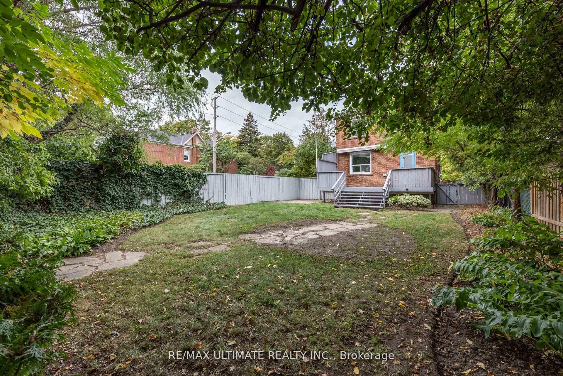 Photo 44 of 221 Donlea Drive, Toronto, Leaside — HOMEH