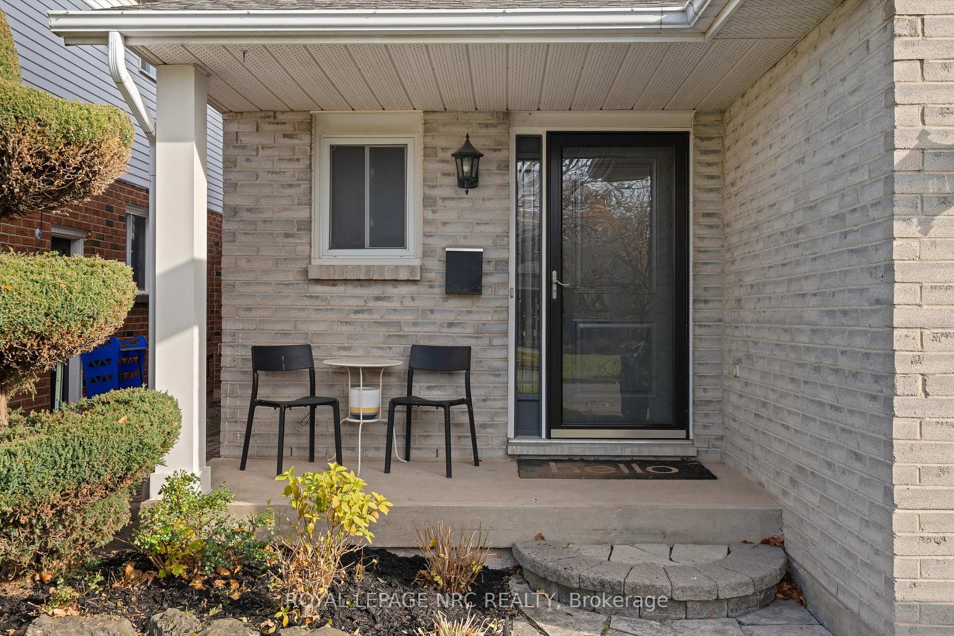 Photo 3 of 15 Commerford Street, Thorold, Confederation Heights — HOMEH