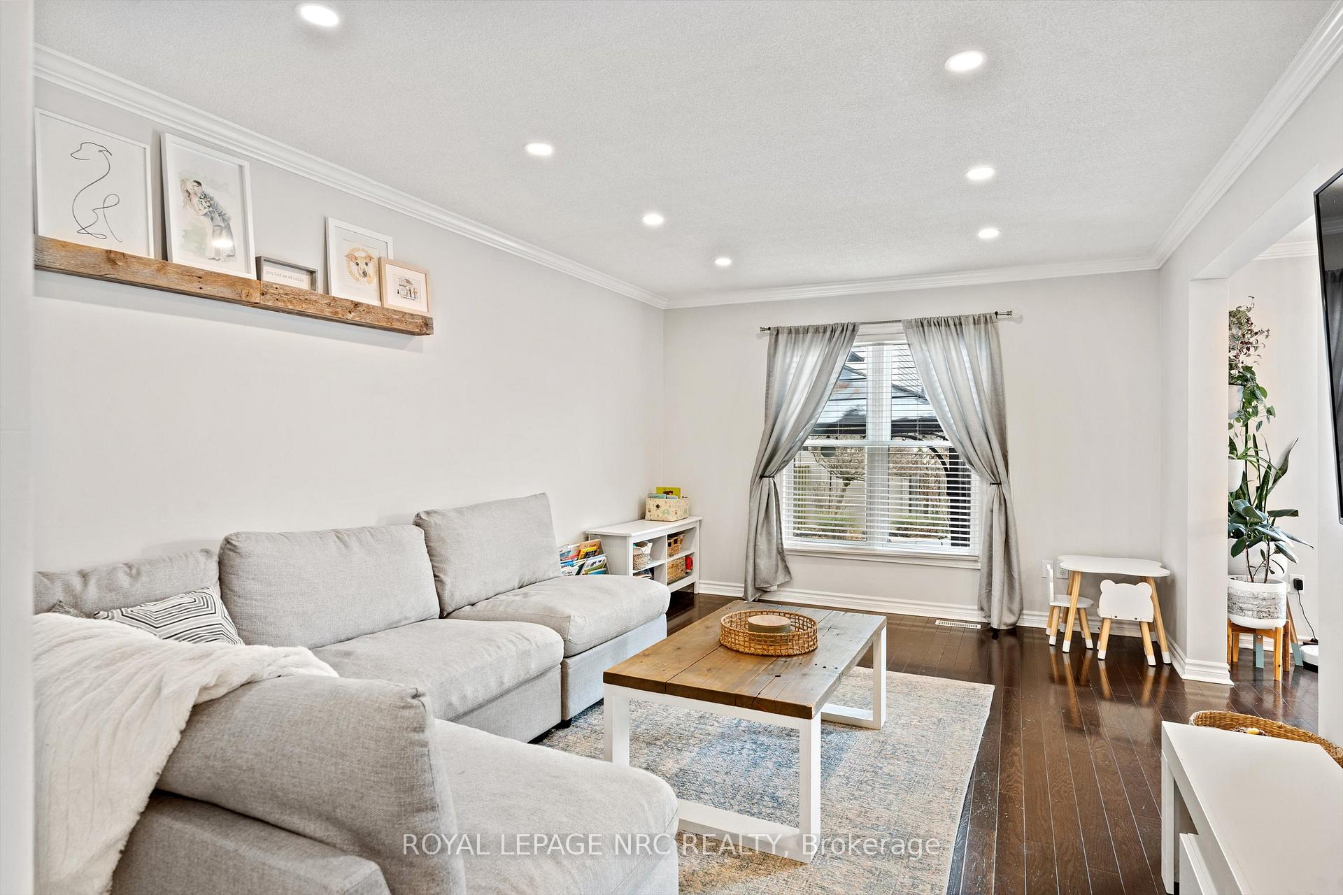 Photo 7 of 15 Commerford Street, Thorold, Confederation Heights — HOMEH