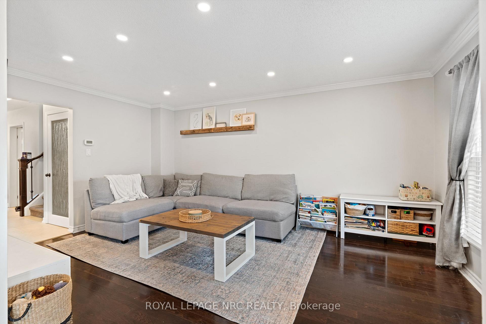 Photo 8 of 15 Commerford Street, Thorold, Confederation Heights — HOMEH