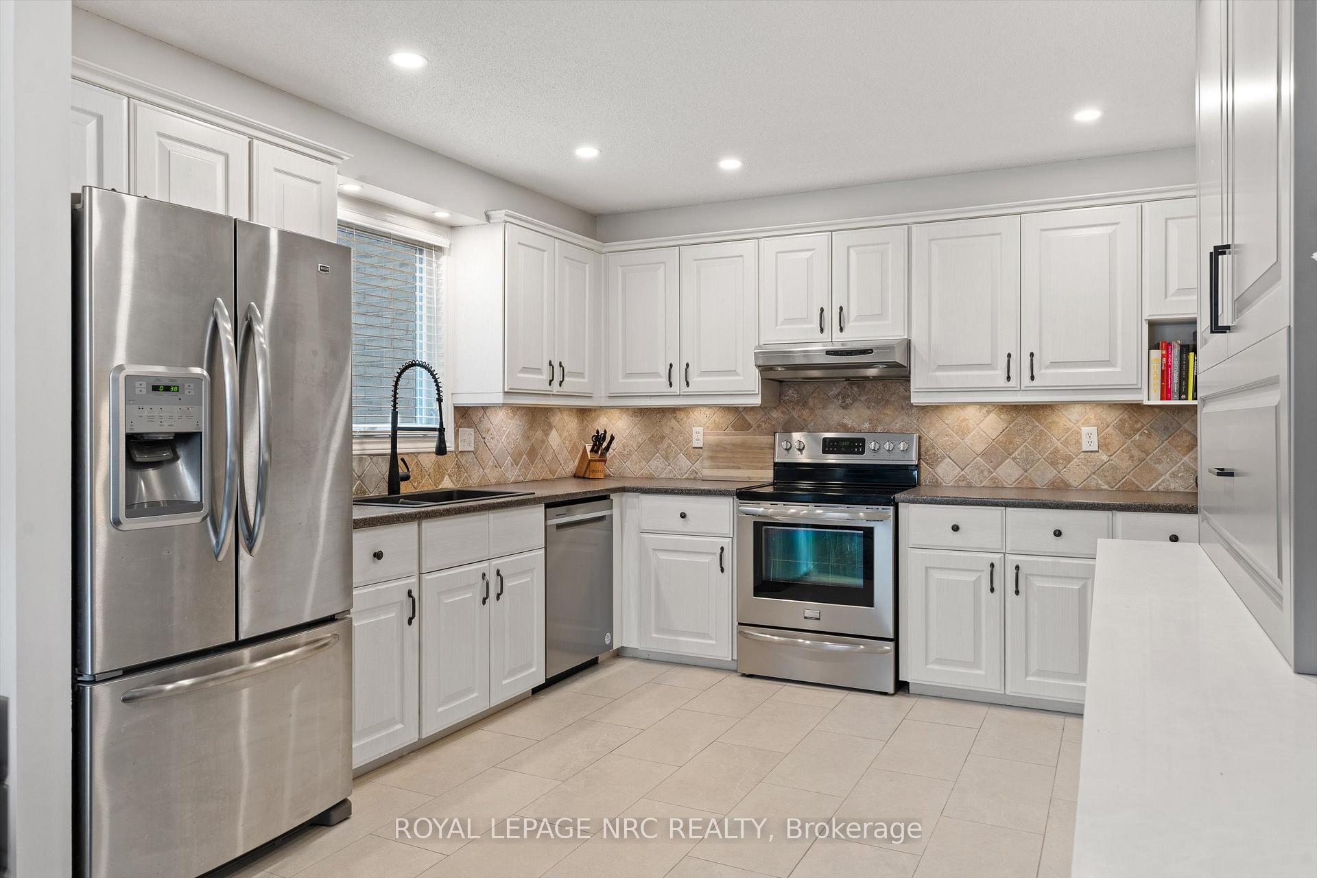 Photo 14 of 15 Commerford Street, Thorold, Confederation Heights — HOMEH