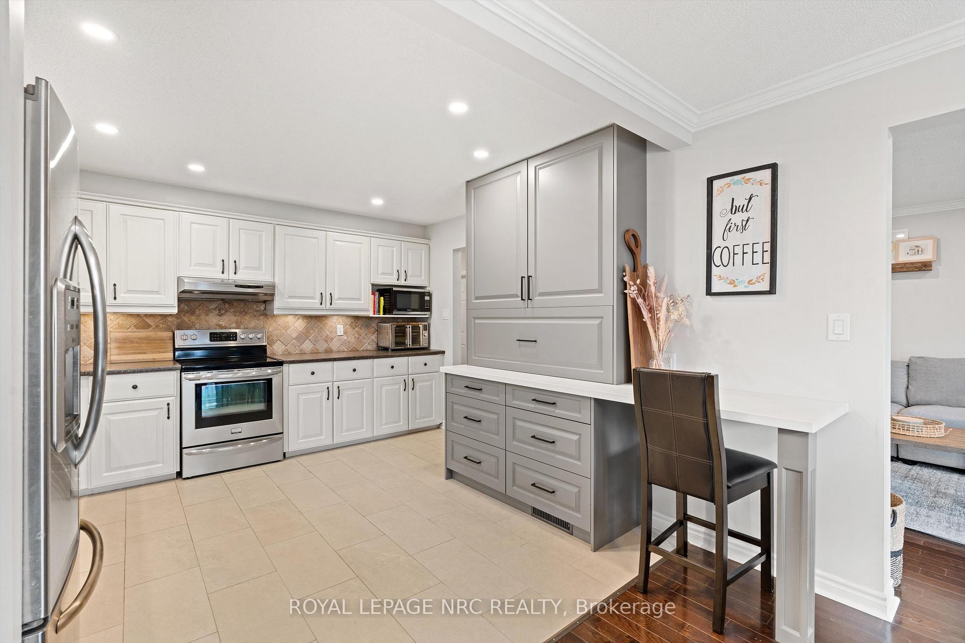 Photo 18 of 15 Commerford Street, Thorold, Confederation Heights — HOMEH