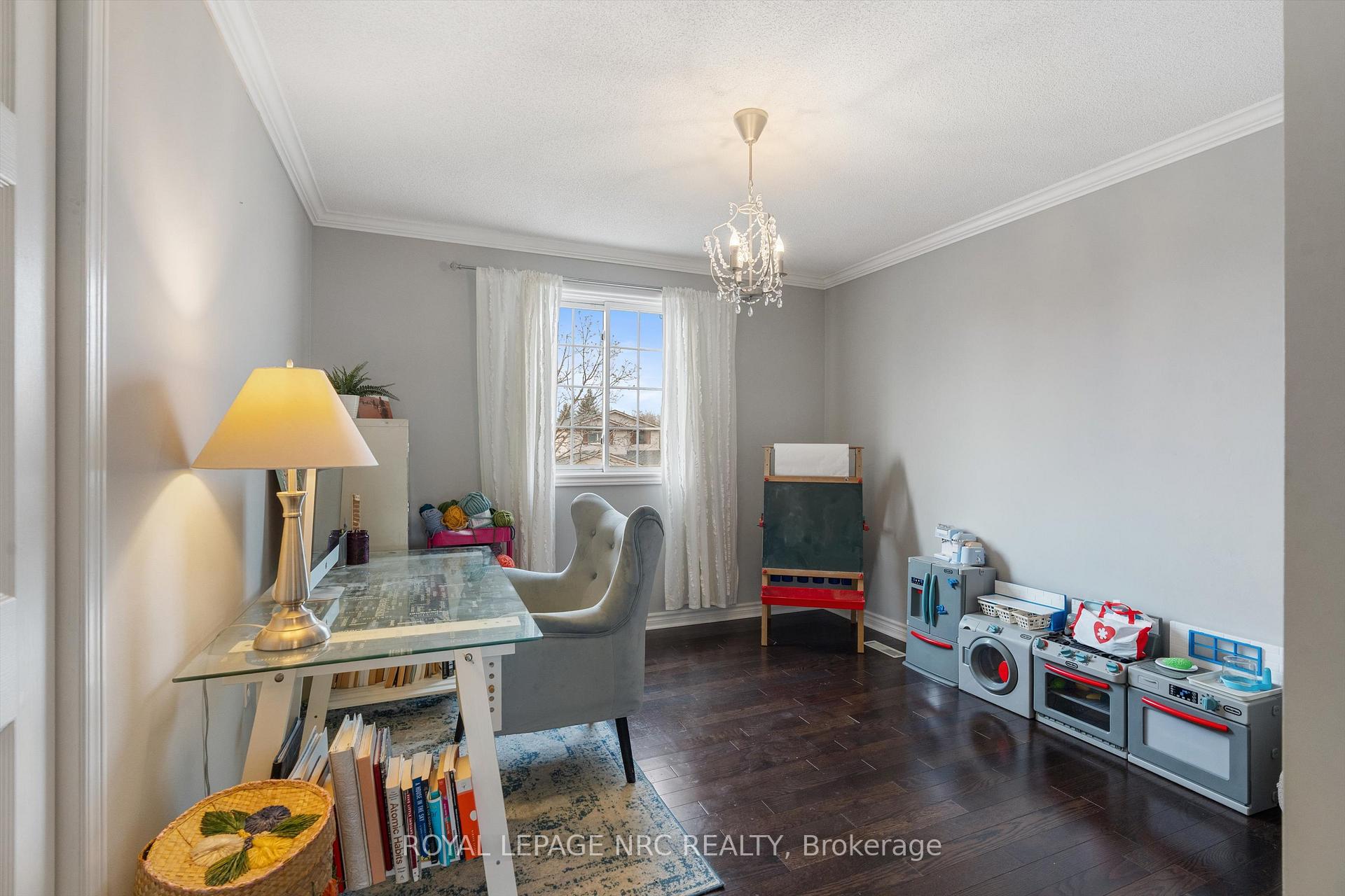 Photo 29 of 15 Commerford Street, Thorold, Confederation Heights — HOMEH