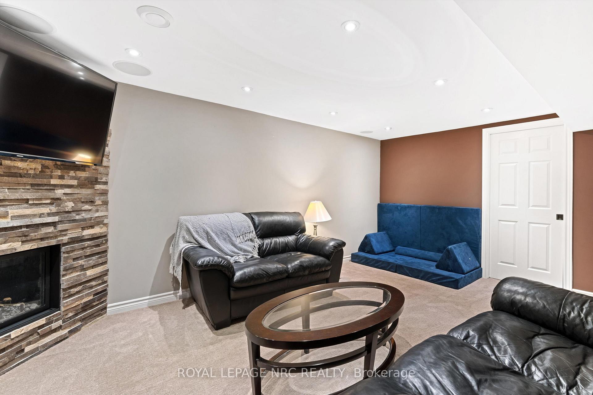 Photo 31 of 15 Commerford Street, Thorold, Confederation Heights — HOMEH