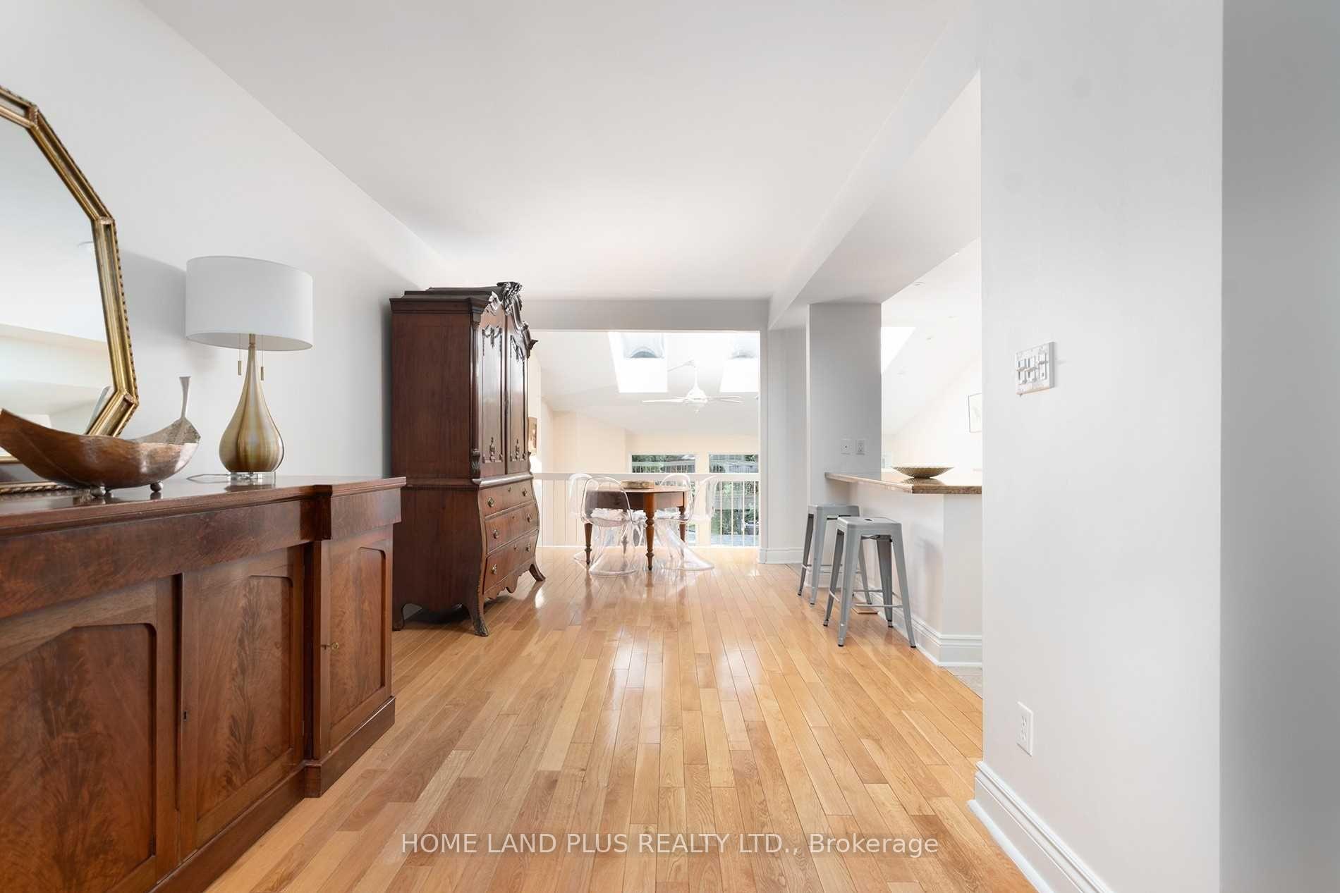 Photo 5 of 45 Marmot Street, Toronto, Mount Pleasant East — HOMEH